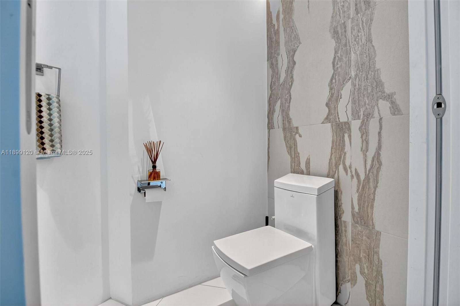 PORTOFINO TOWER CONDO - Residential