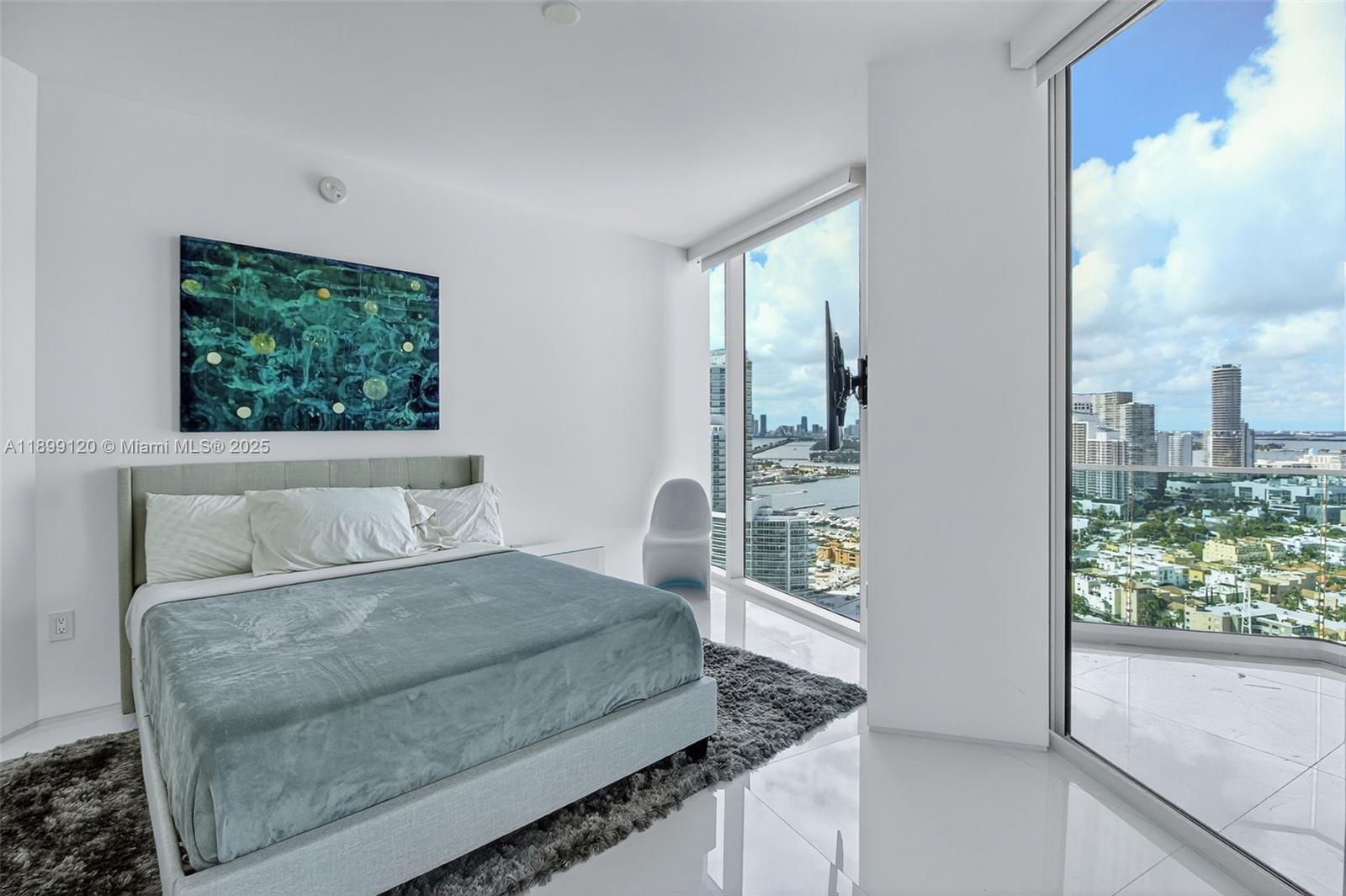 PORTOFINO TOWER CONDO - Residential