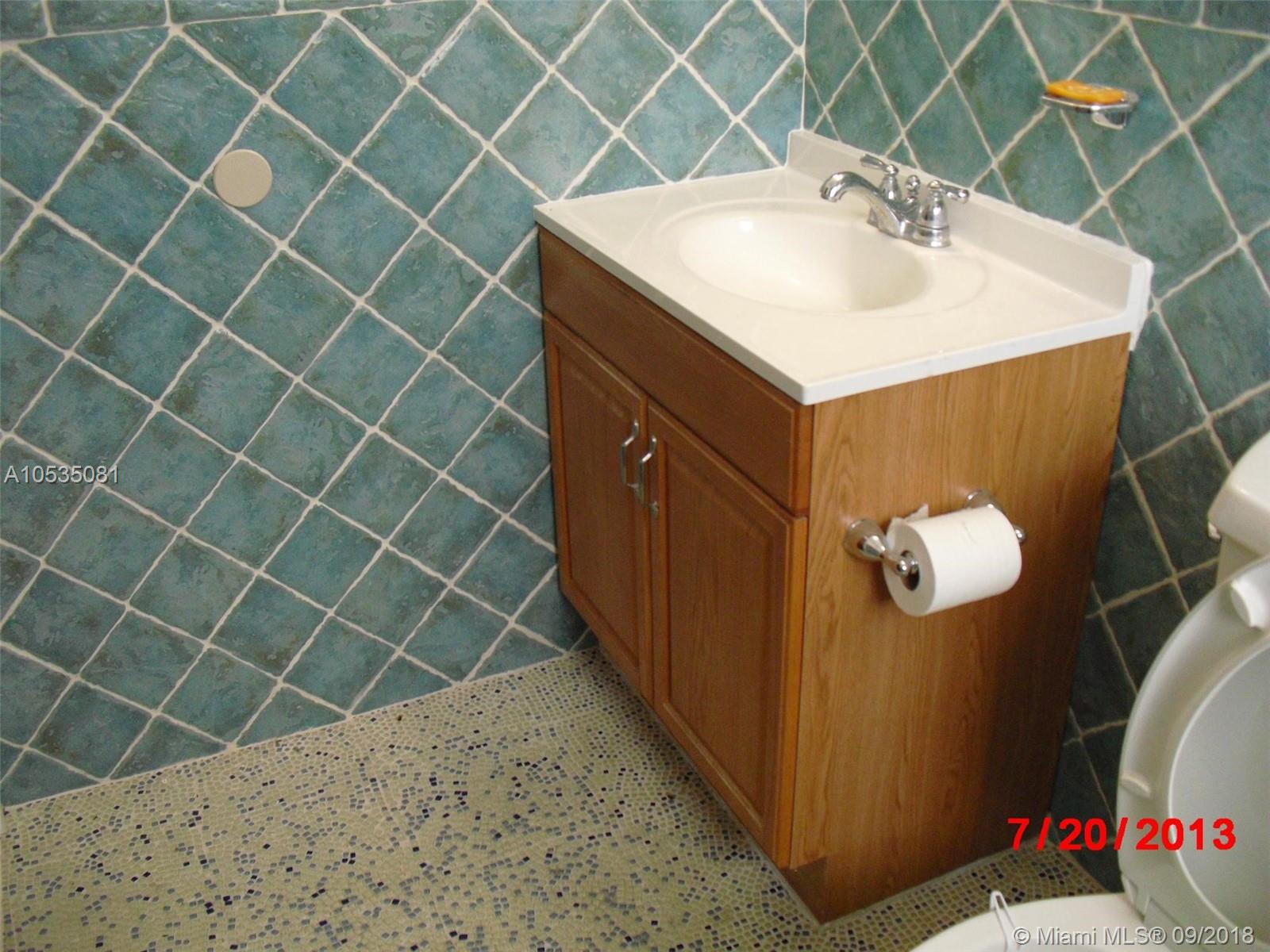 CRESTHAVEN 3 - Residential Lease