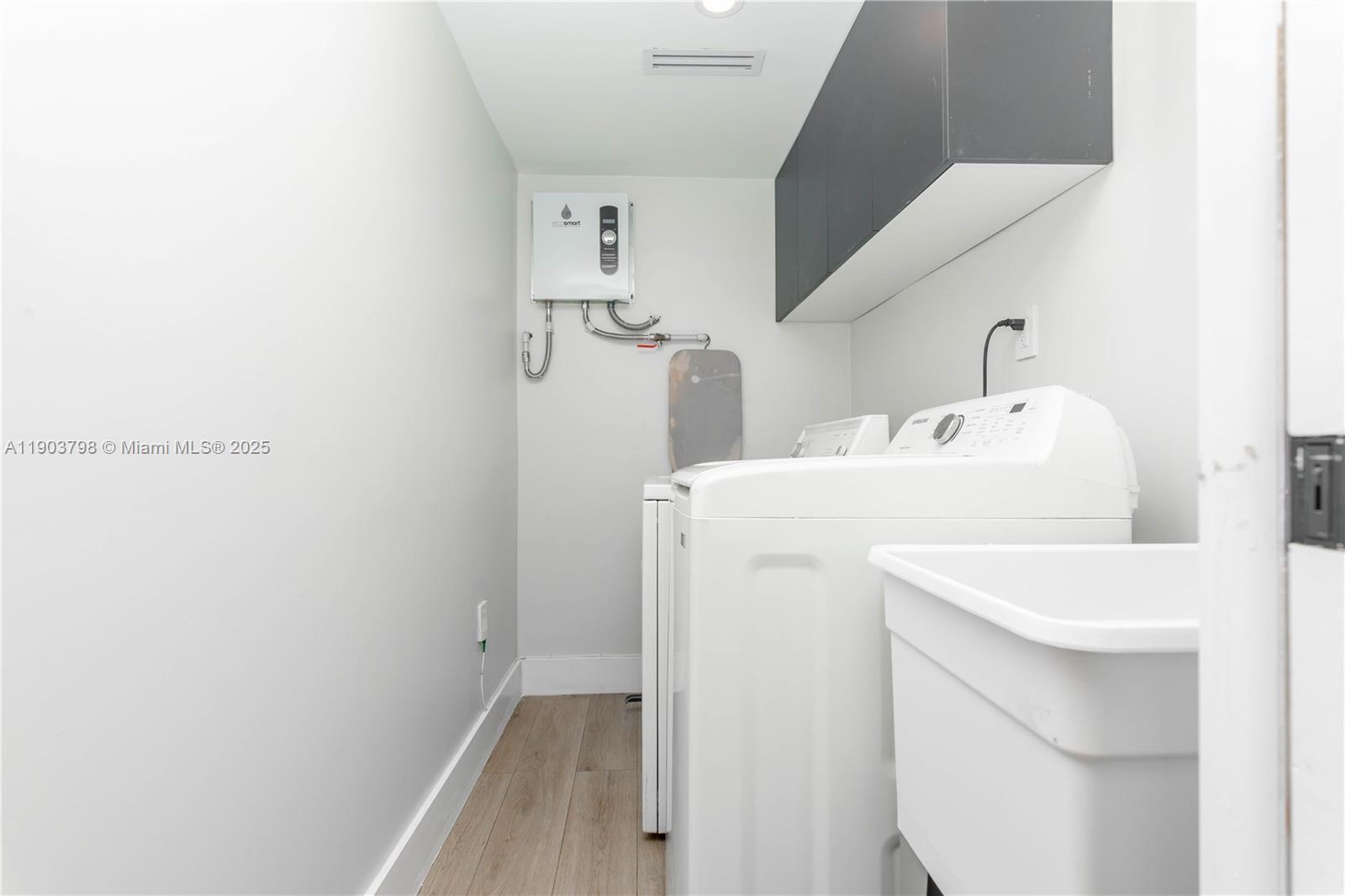 BYAN PARK - Residential Lease