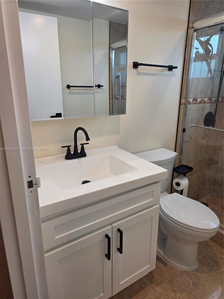 KINGS POINT BRITTANY COND - Residential