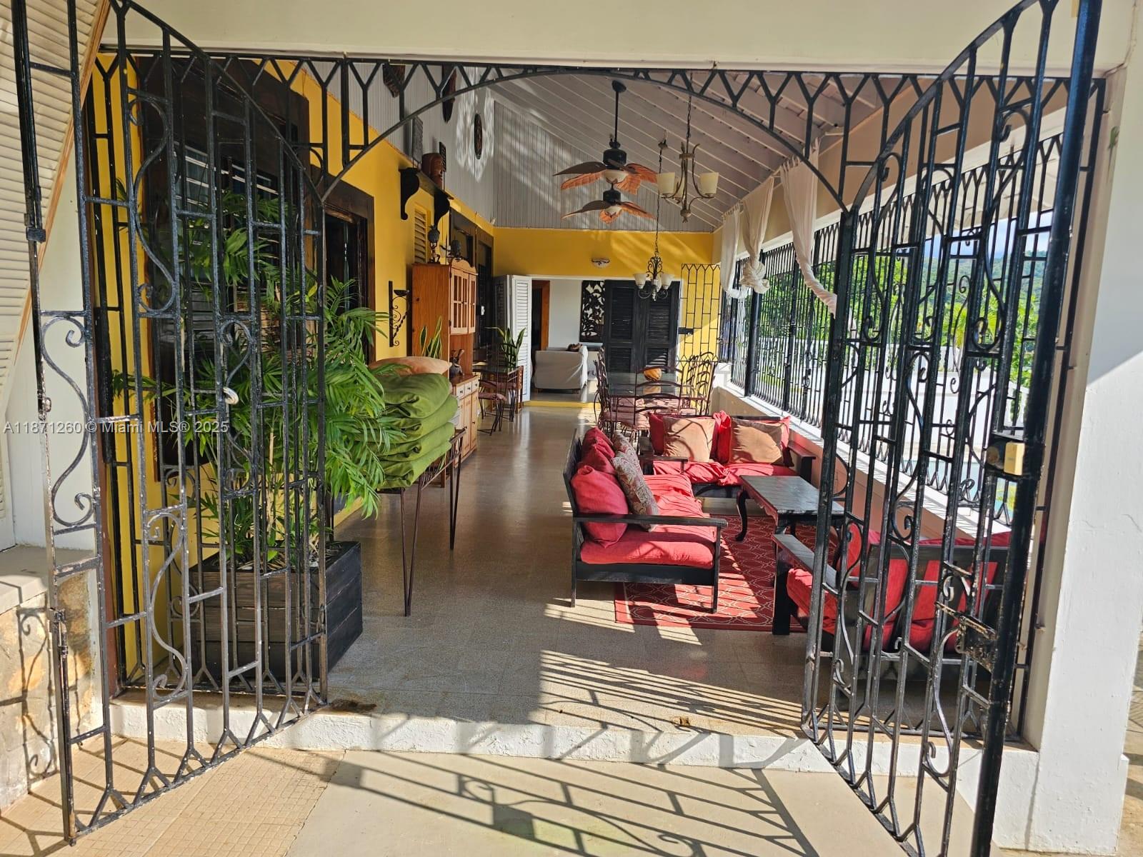 Cardiff Hall Villa - Residential