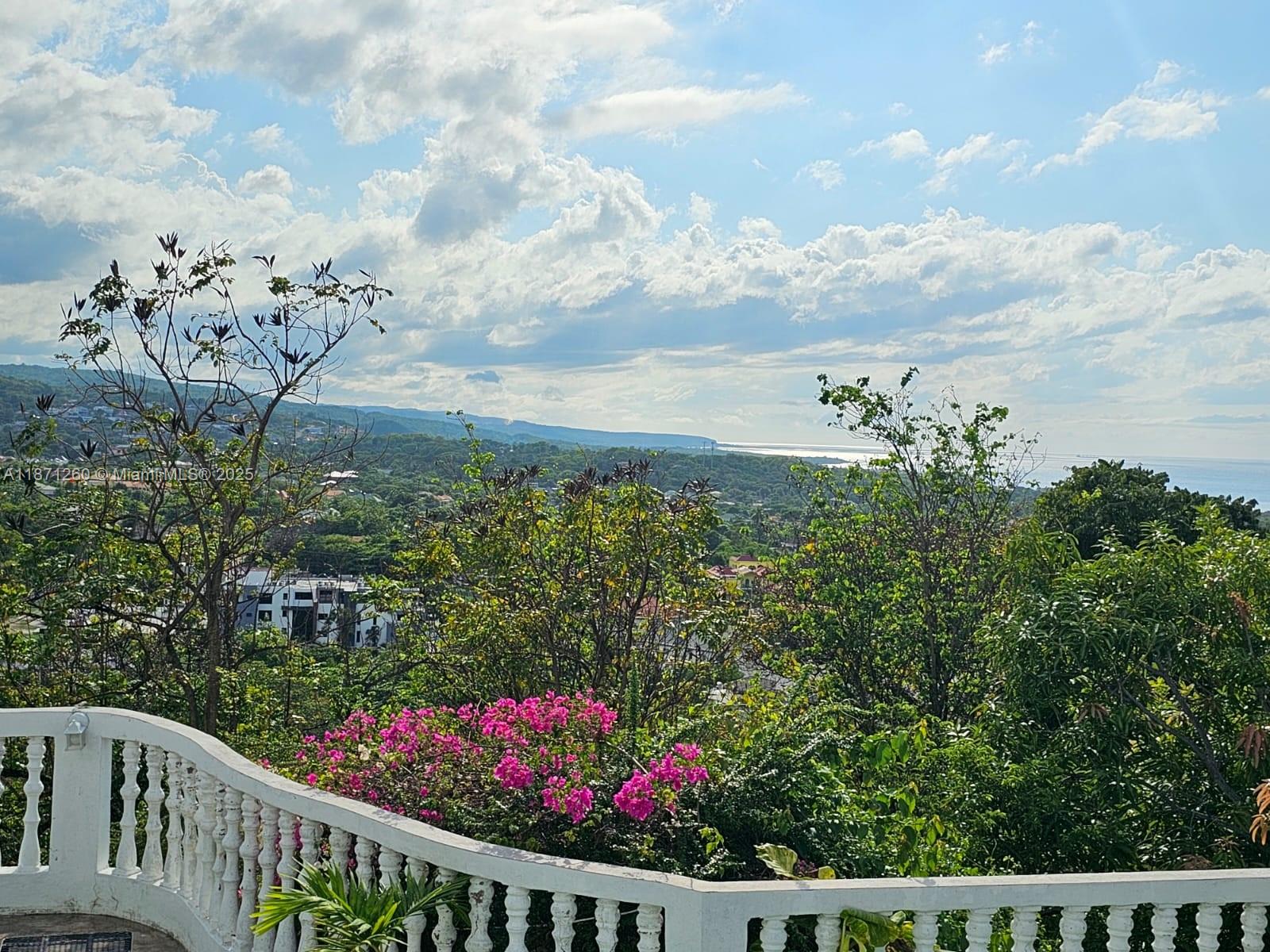 Cardiff Hall Villa - Residential