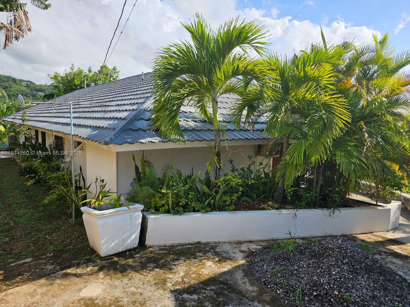 Cardiff Hall Villa - Residential