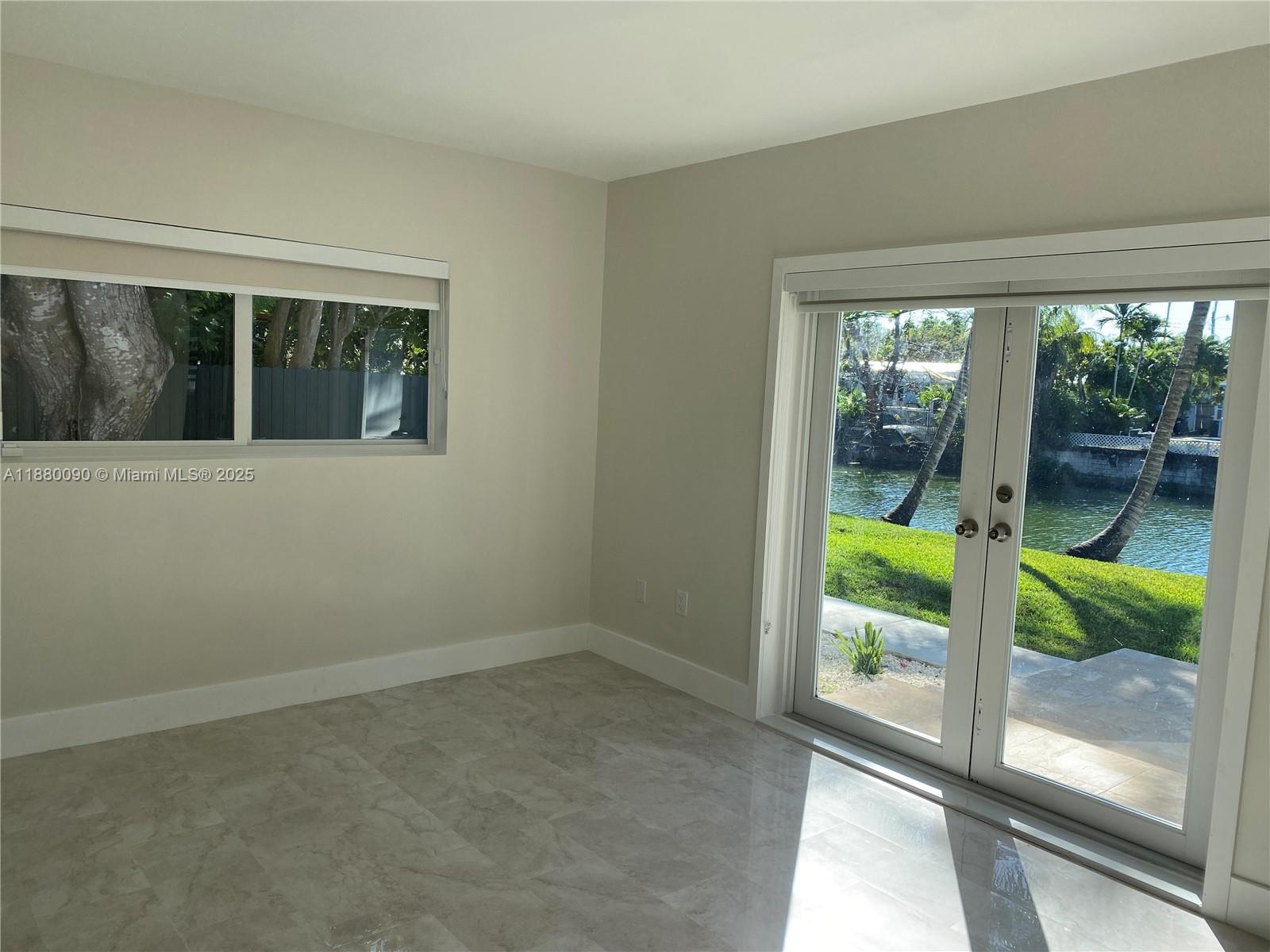 TWIN LAKES MANOR SUB CORR - Residential