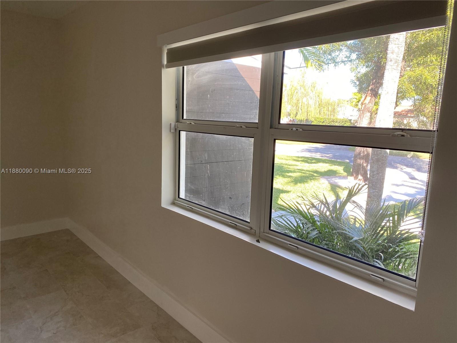 TWIN LAKES MANOR SUB CORR - Residential