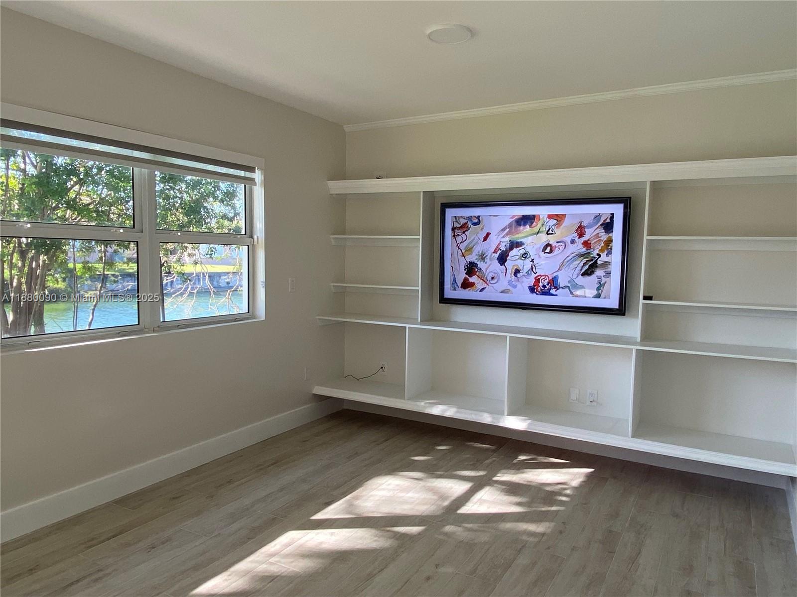 TWIN LAKES MANOR SUB CORR - Residential