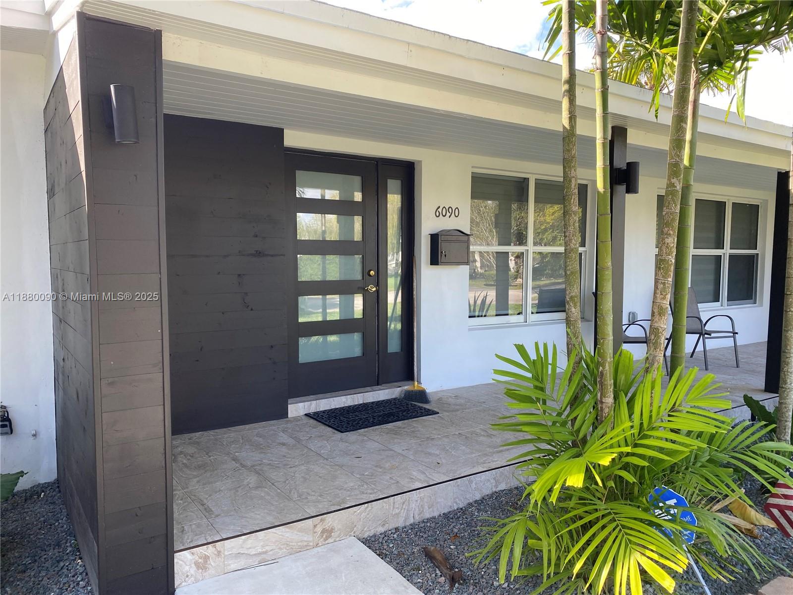 TWIN LAKES MANOR SUB CORR - Residential