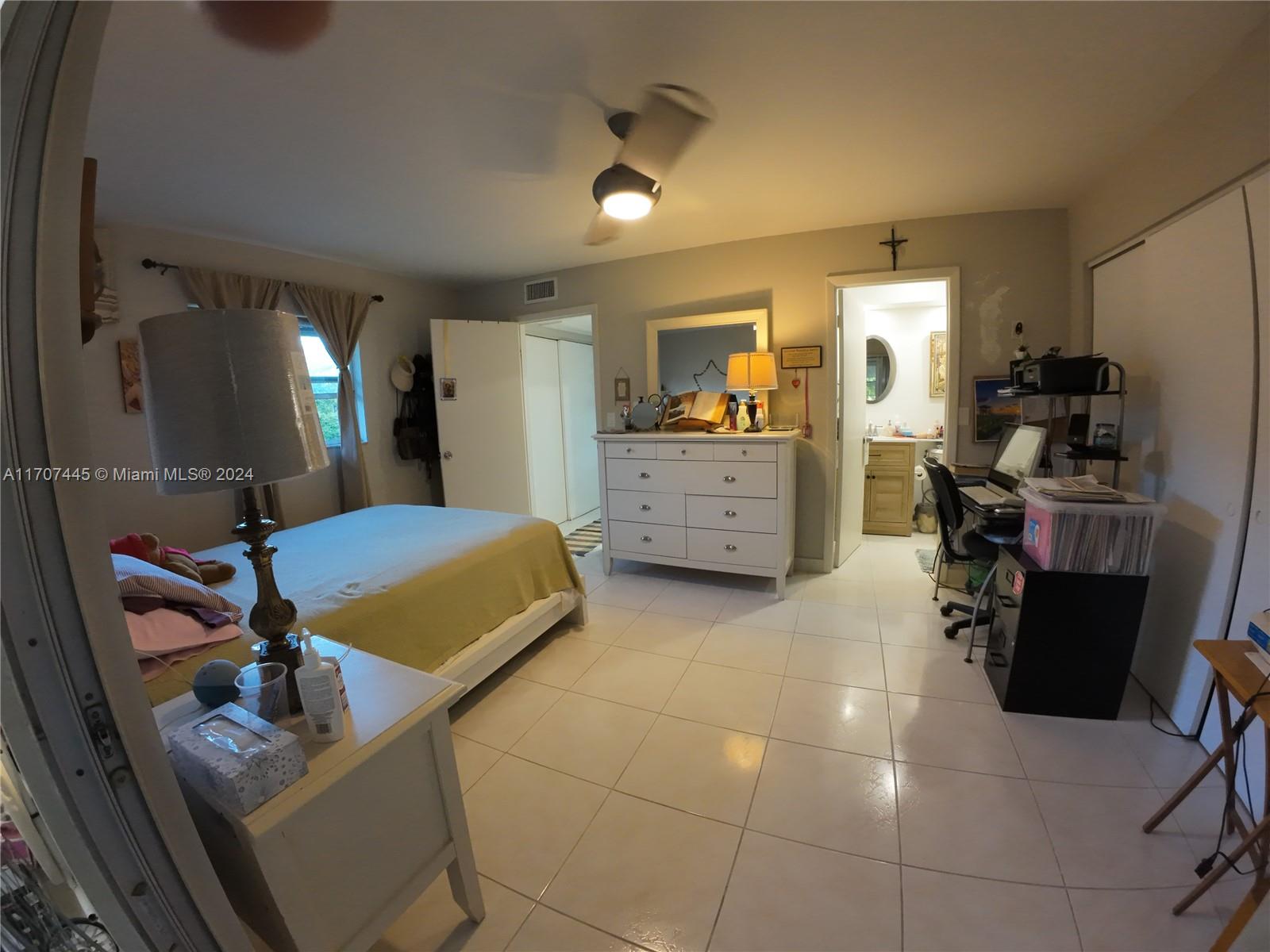 KINGS POINT SAXONY CONDOS - Residential