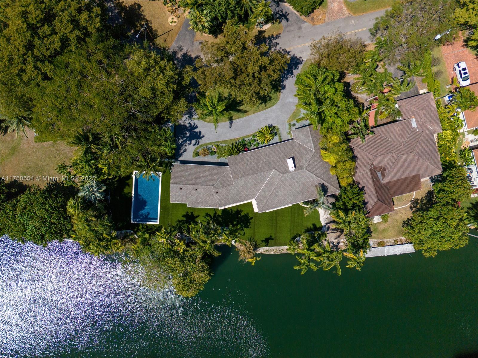 CORAL GABLES RIVIERA SEC - Residential