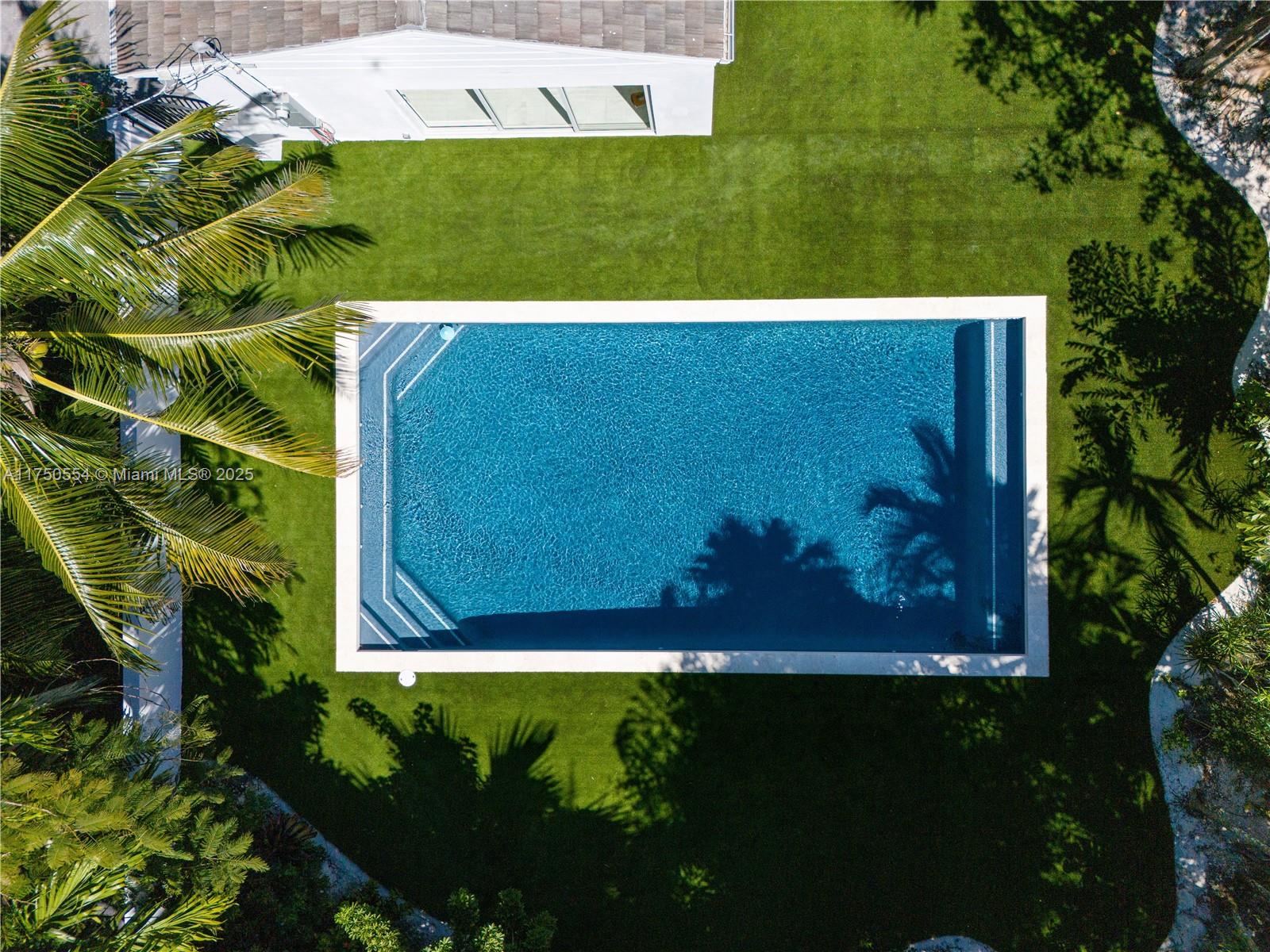 CORAL GABLES RIVIERA SEC - Residential