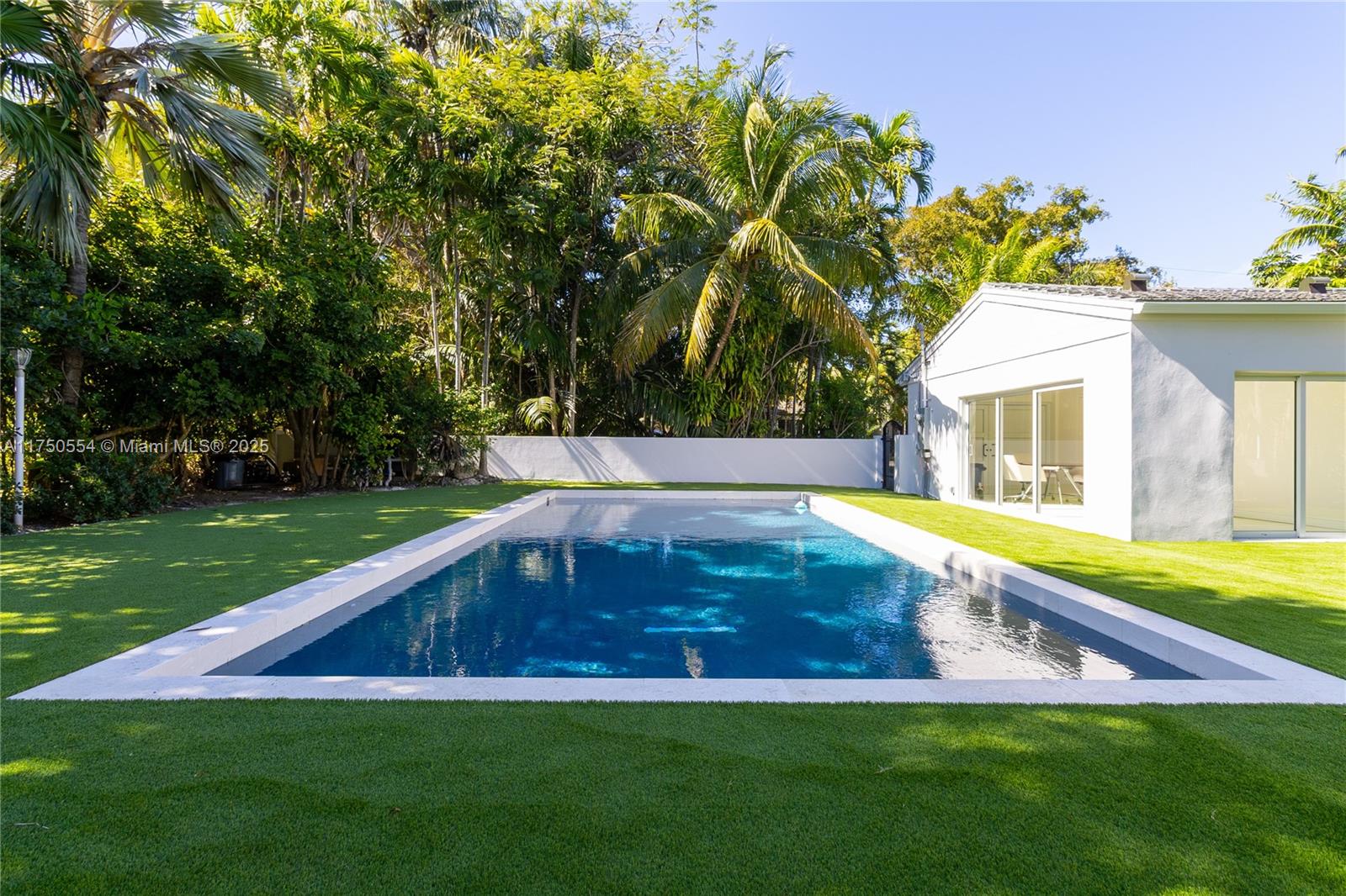 CORAL GABLES RIVIERA SEC - Residential