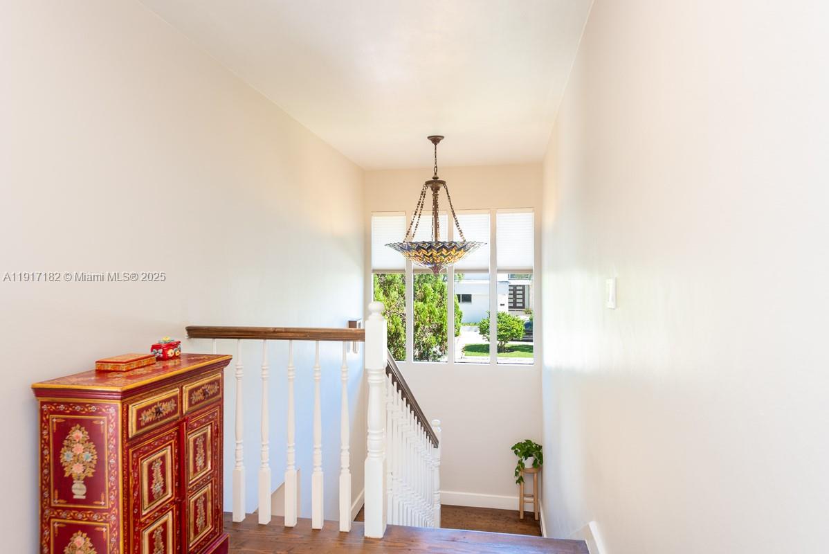 BAY HARBOR ISLAND - Residential