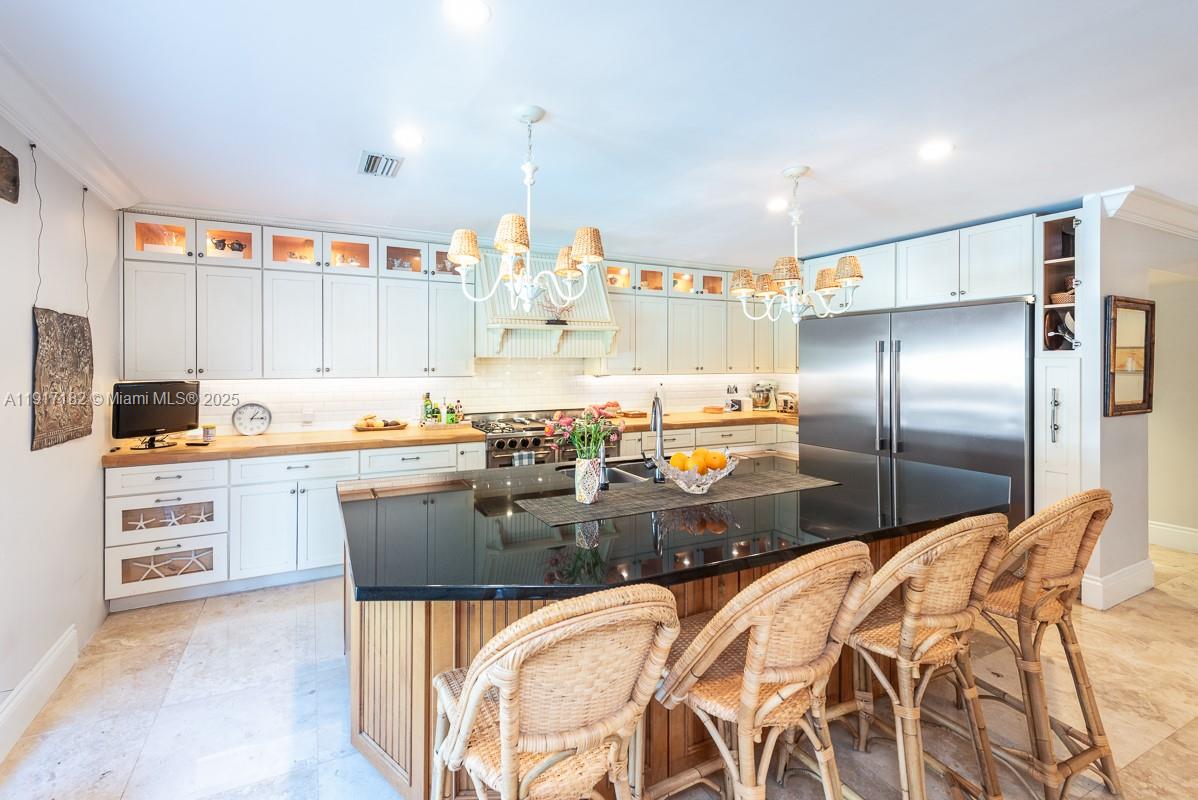 BAY HARBOR ISLAND - Residential