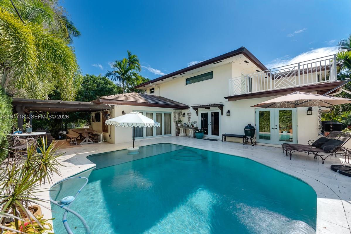 BAY HARBOR ISLAND - Residential