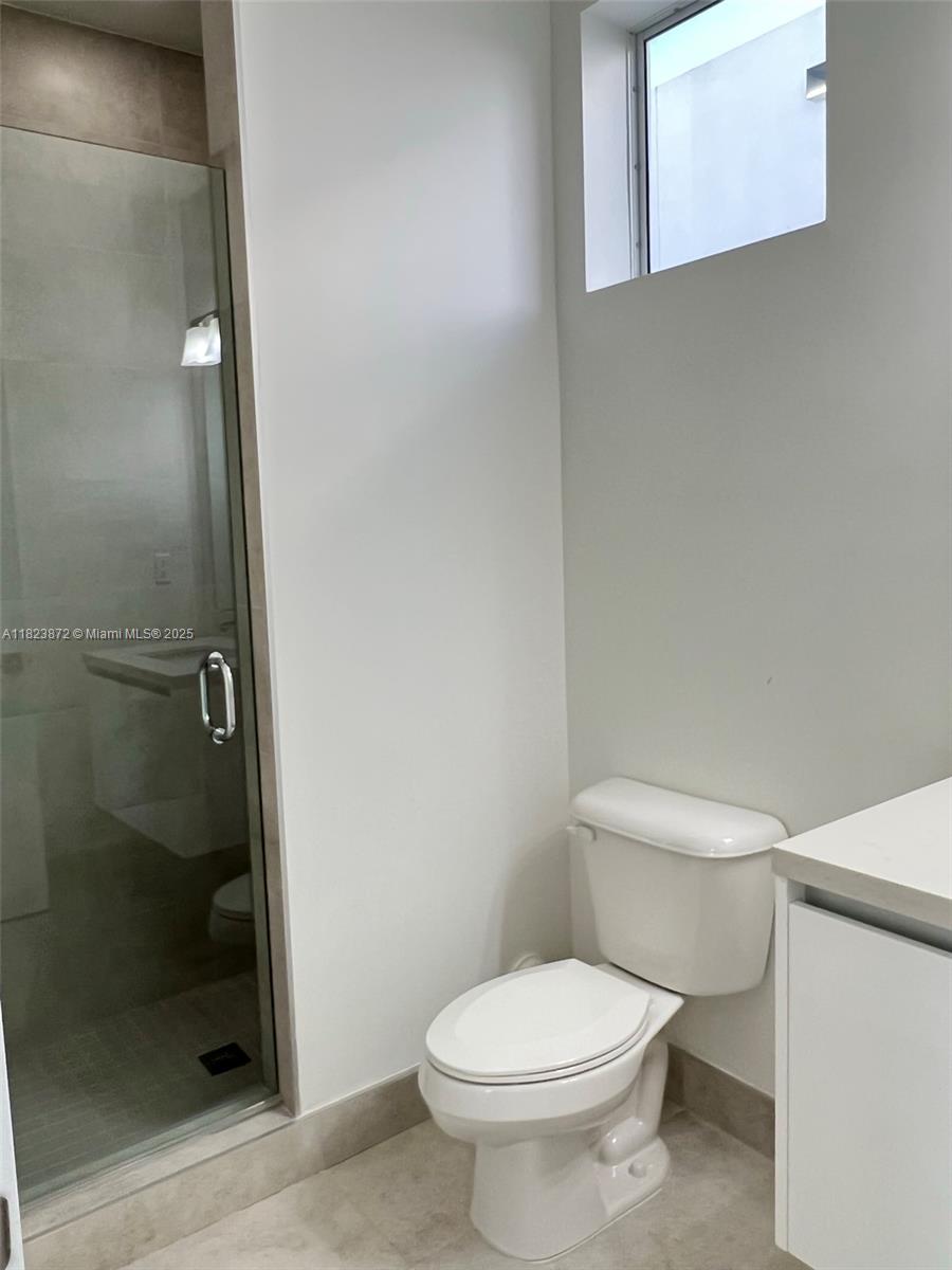 DORAL COMMONS RESIDENTIAL - Residential