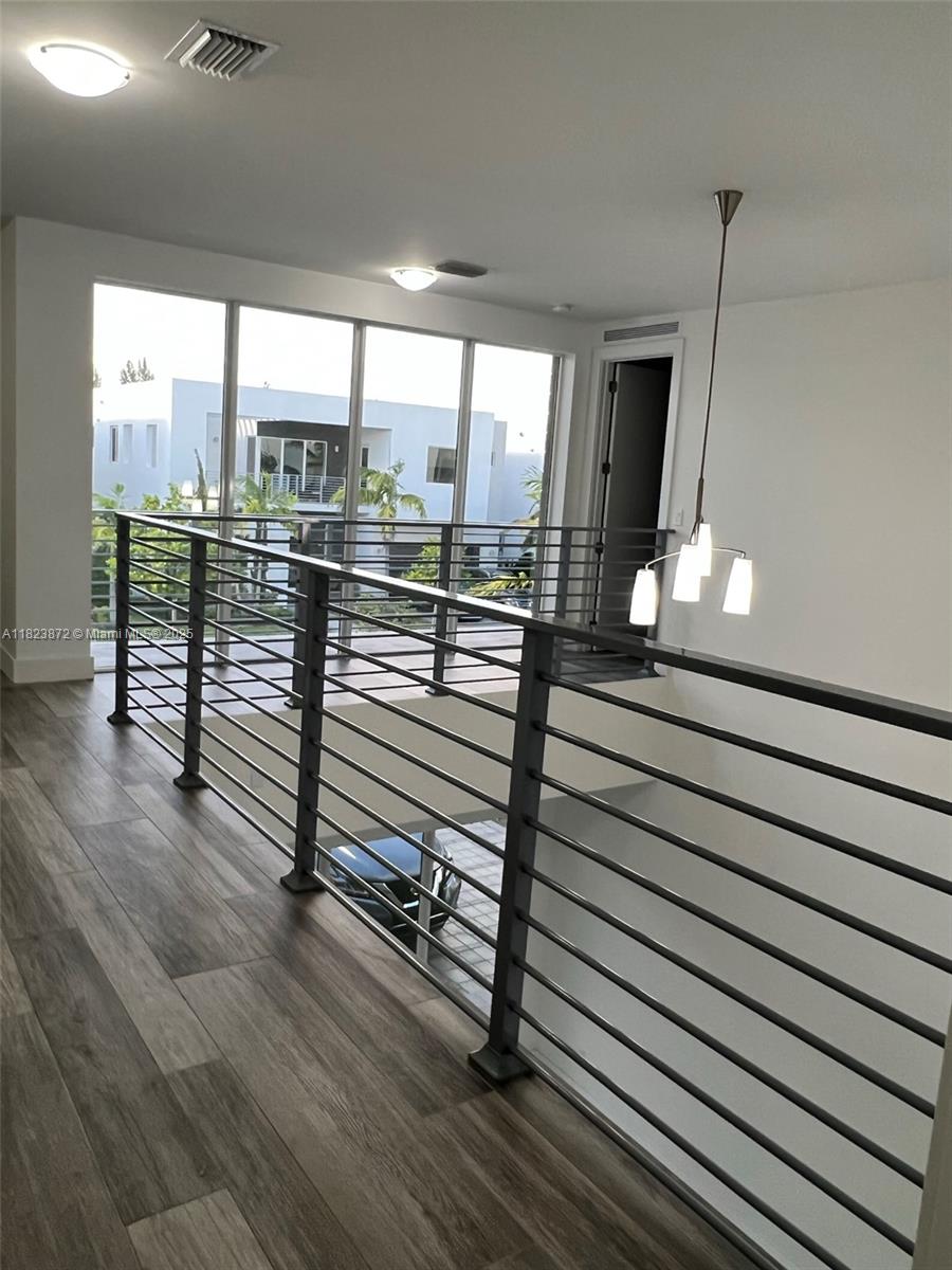 DORAL COMMONS RESIDENTIAL - Residential