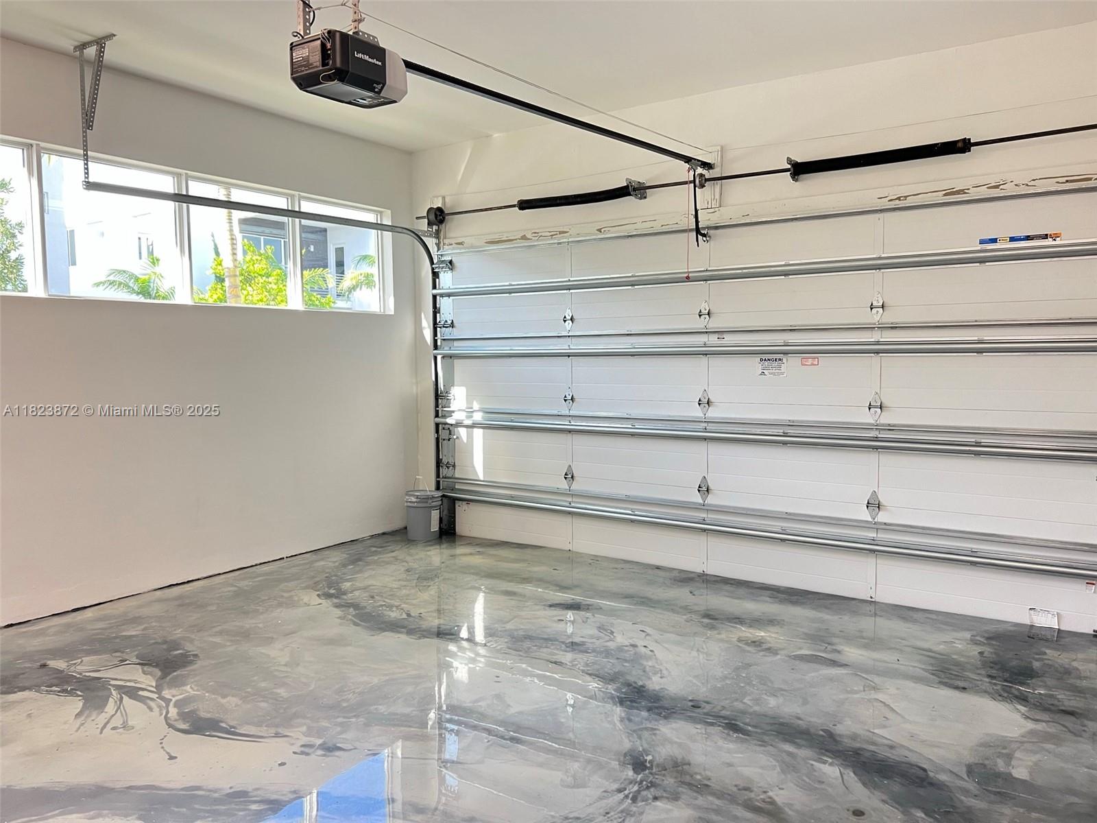 DORAL COMMONS RESIDENTIAL - Residential