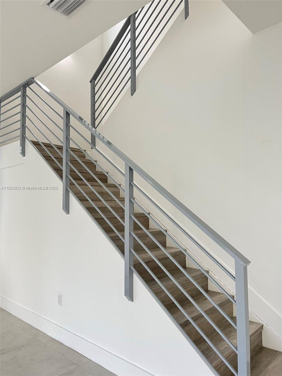 DORAL COMMONS RESIDENTIAL - Residential