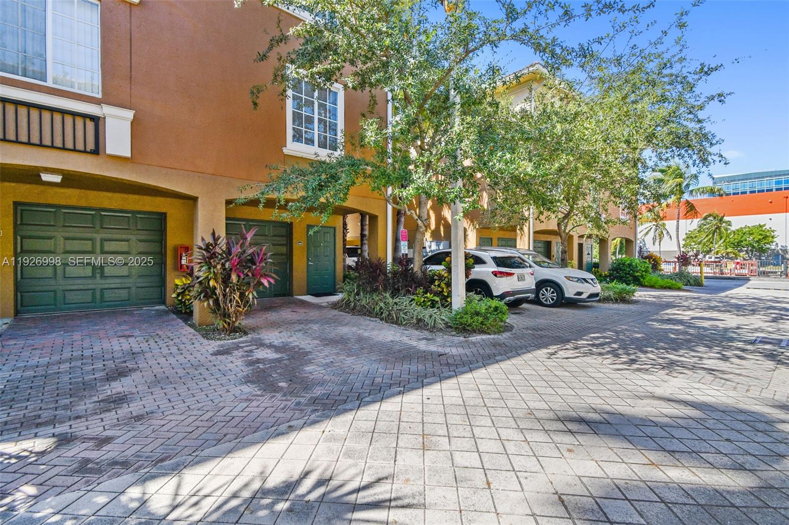 AVENTI AT AVENTURA CONDO - Residential Lease