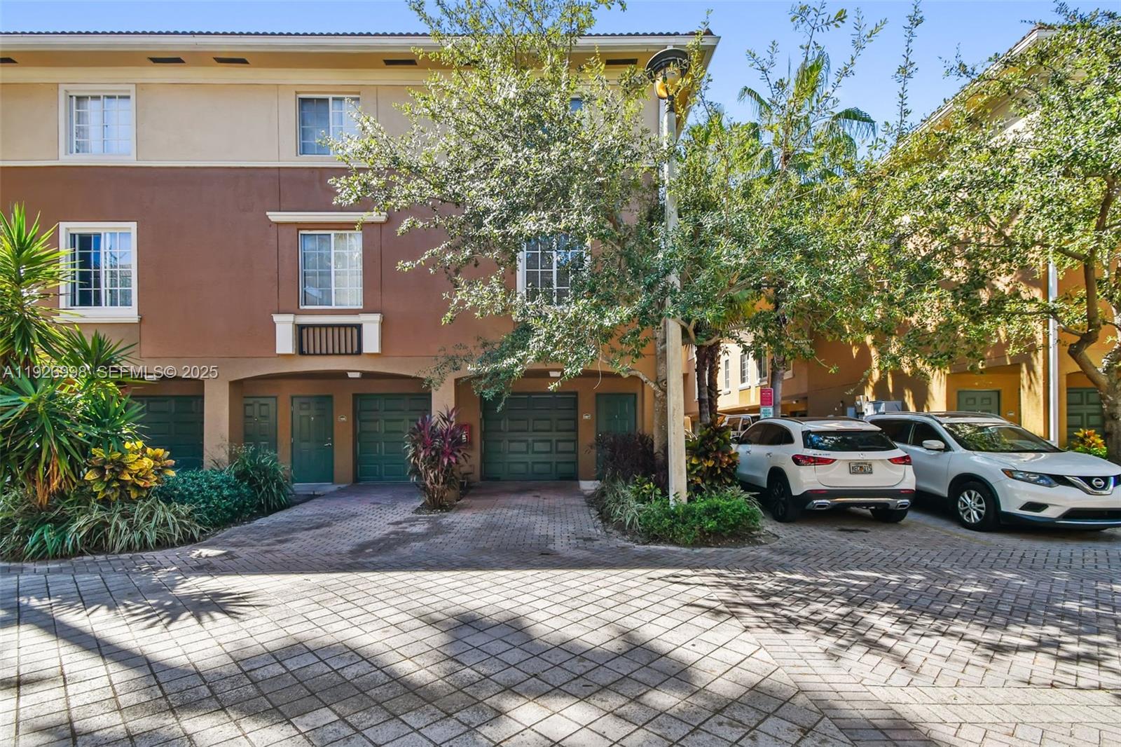 AVENTI AT AVENTURA CONDO - Residential Lease