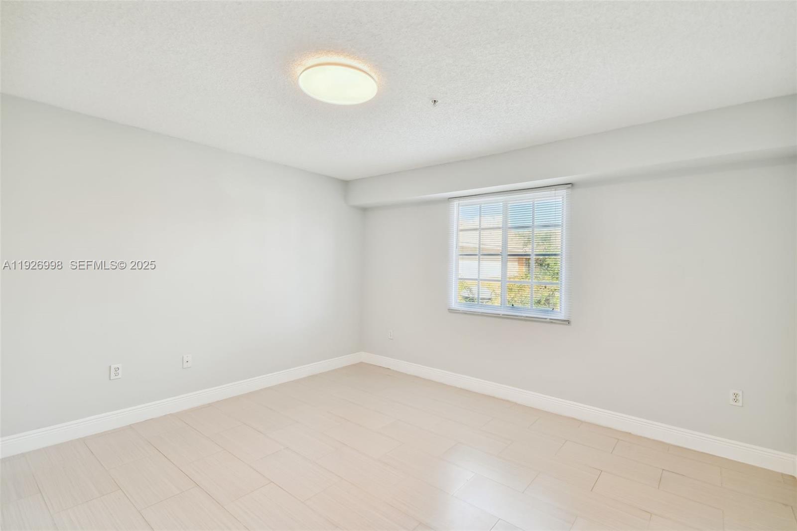 AVENTI AT AVENTURA CONDO - Residential Lease