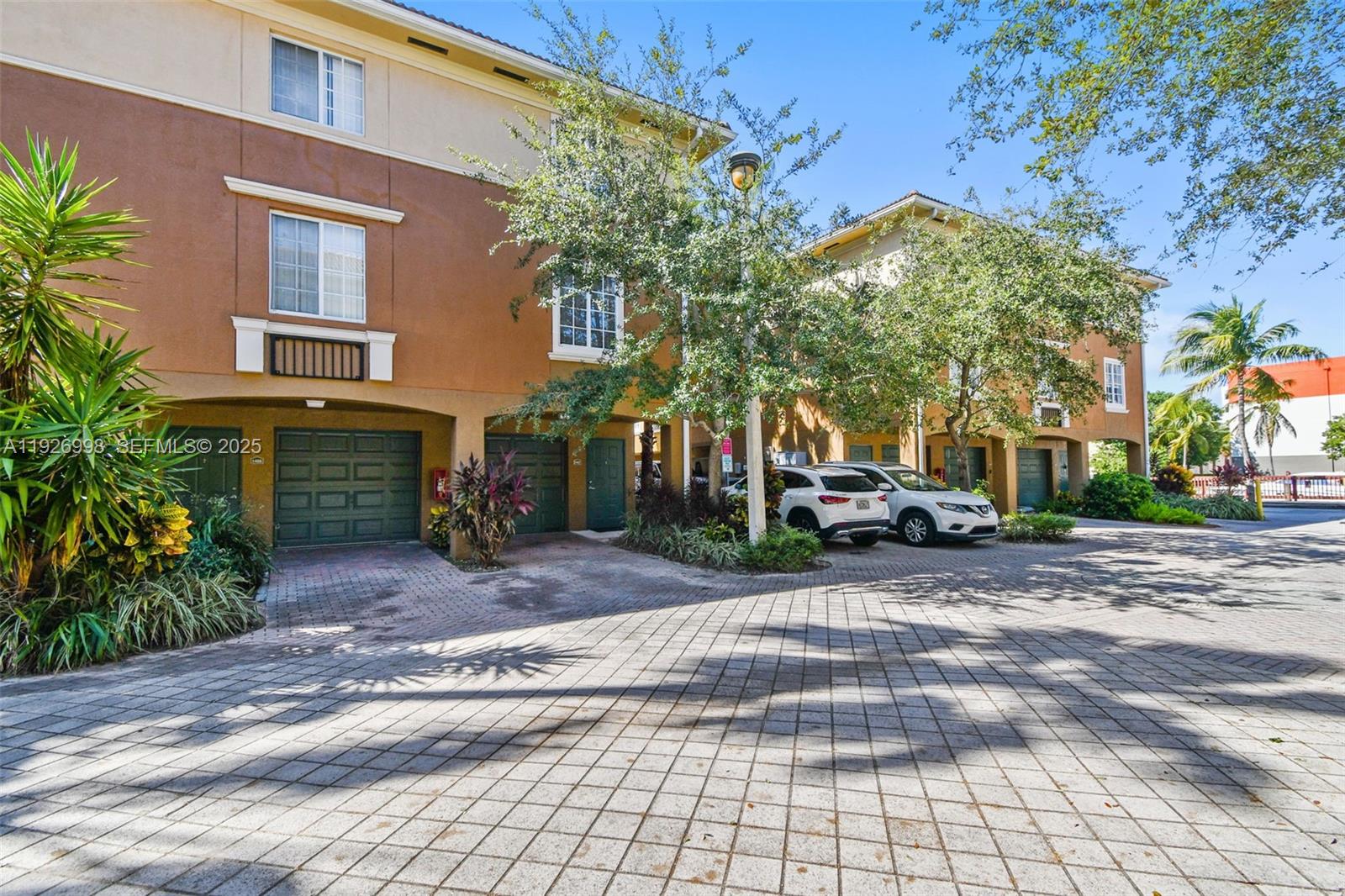 AVENTI AT AVENTURA CONDO - Residential Lease