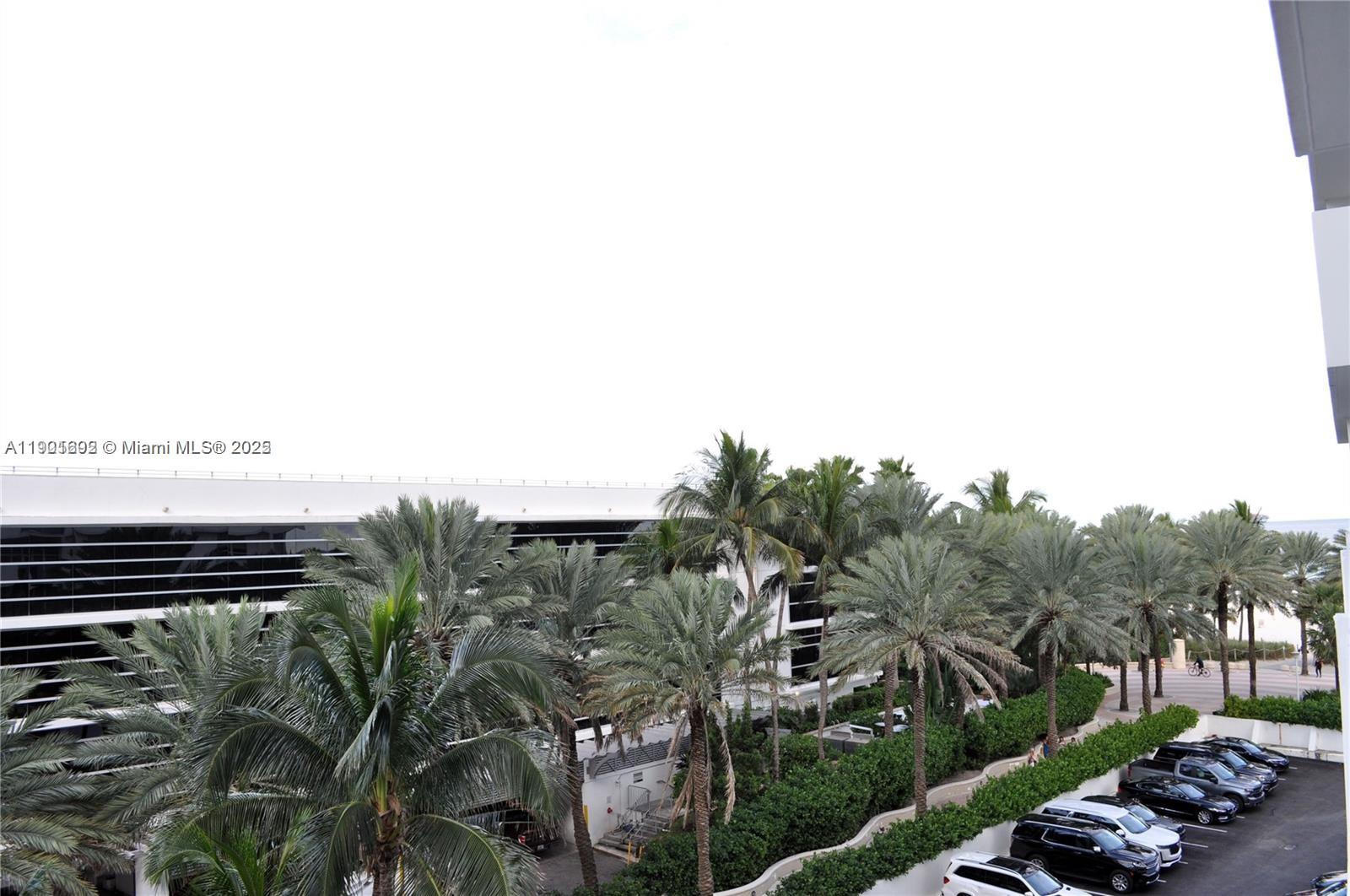 THE DECOPLAGE CONDO - Residential