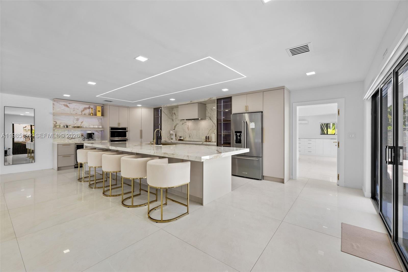 Hollywood Lakes - Residential Lease