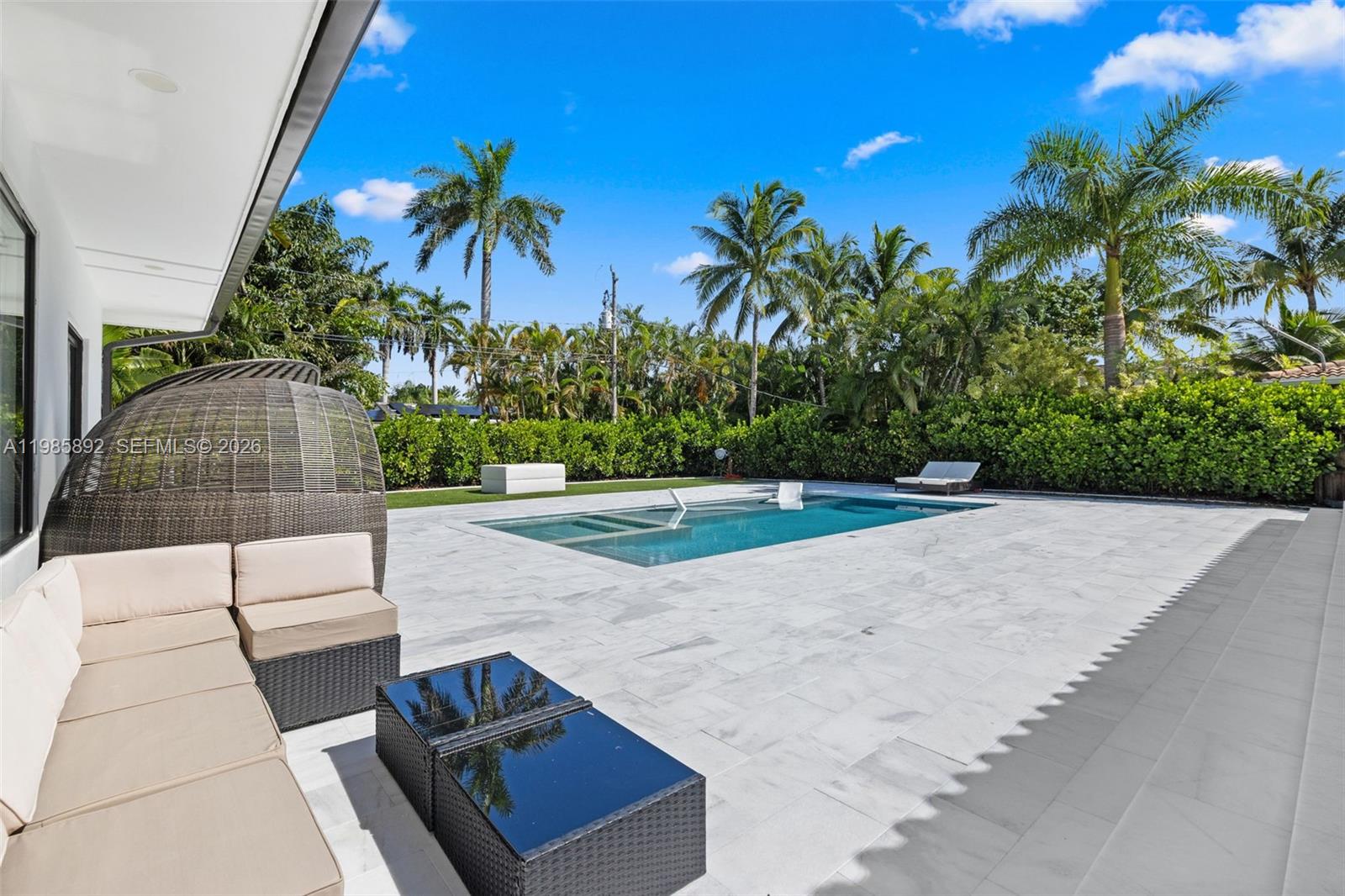 Hollywood Lakes - Residential Lease