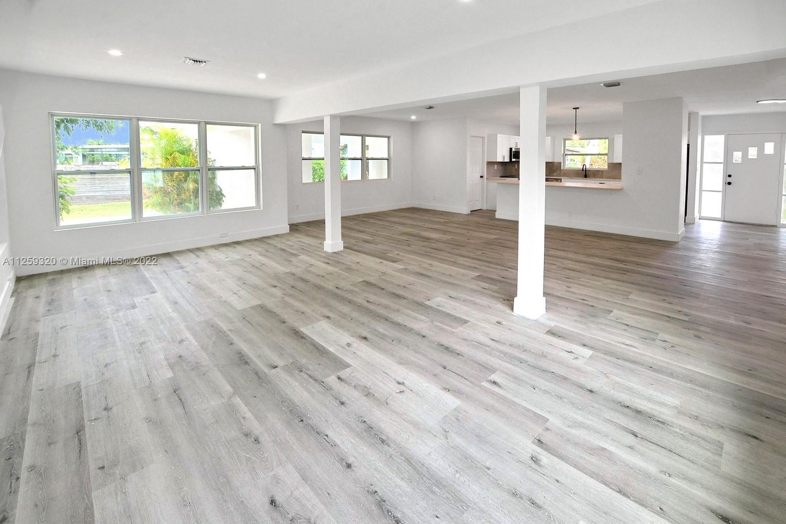 PLANTATION GARDENS - Residential Lease