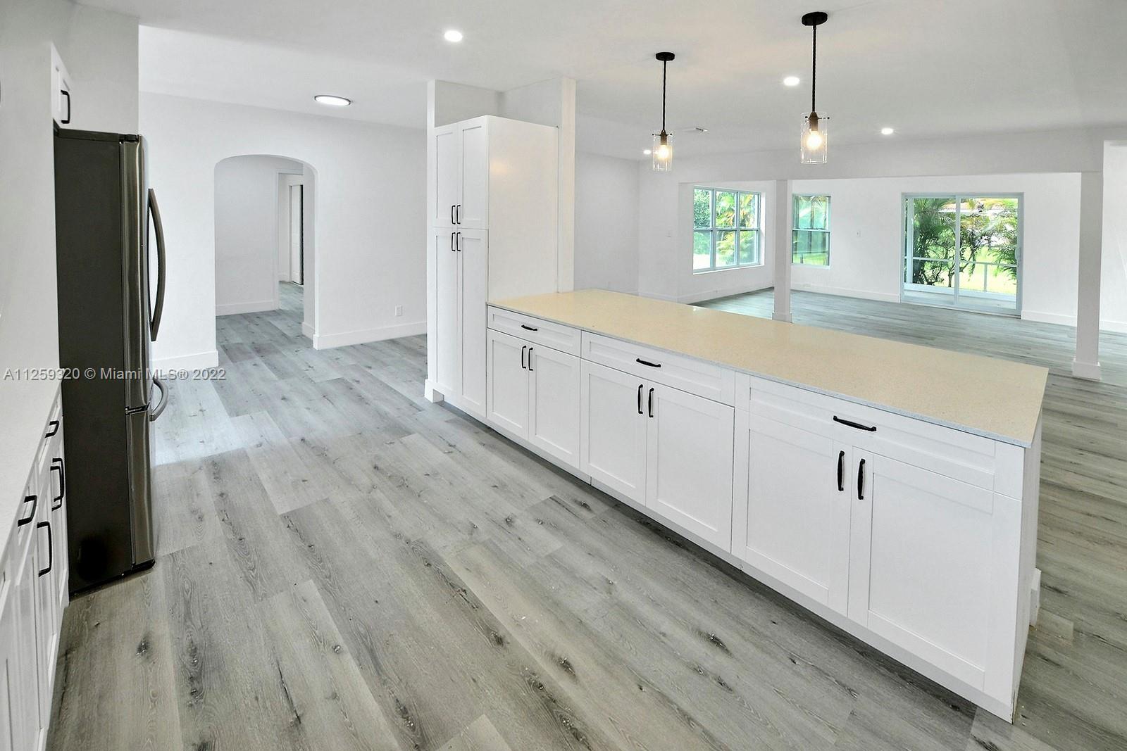 PLANTATION GARDENS - Residential Lease