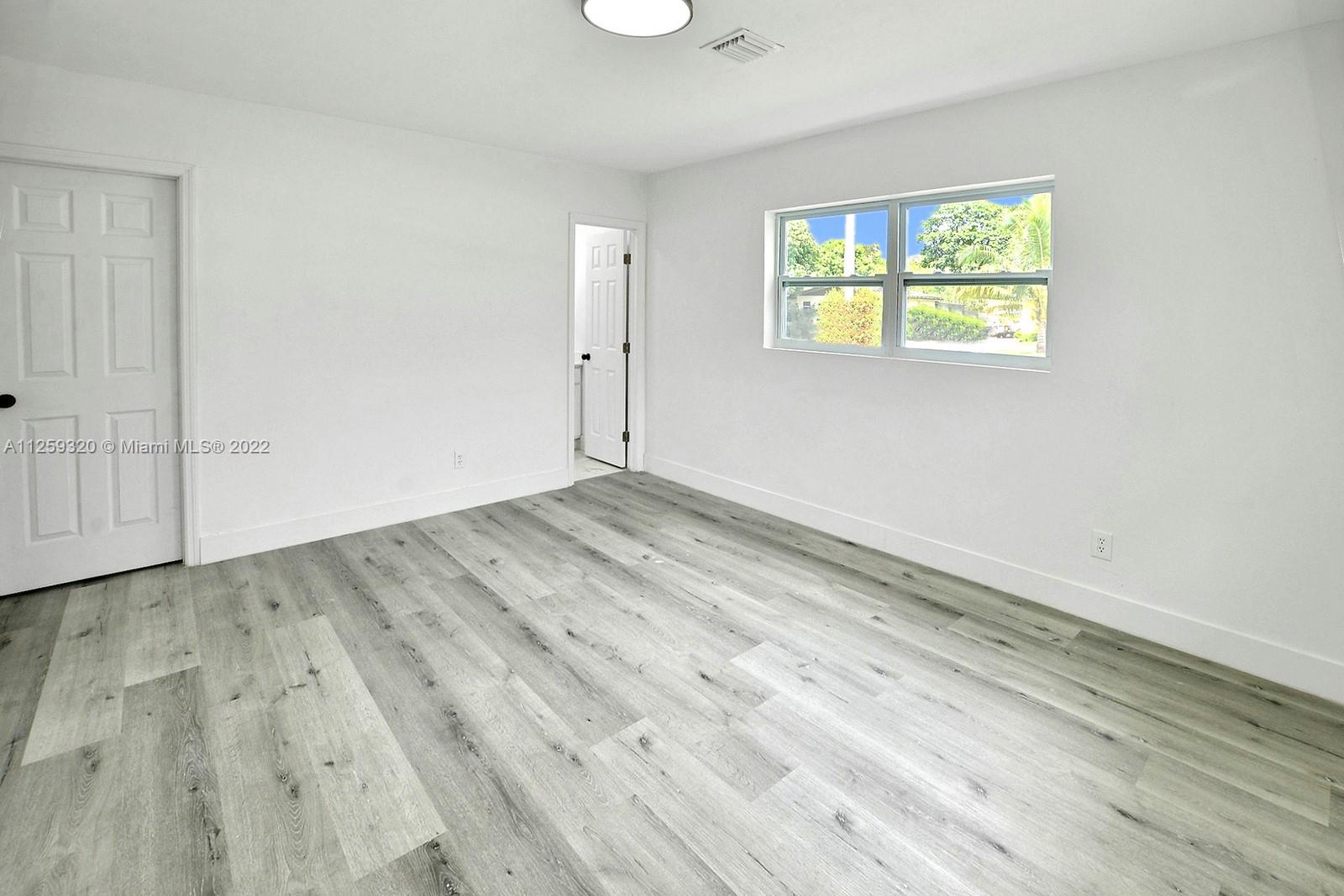 PLANTATION GARDENS - Residential Lease