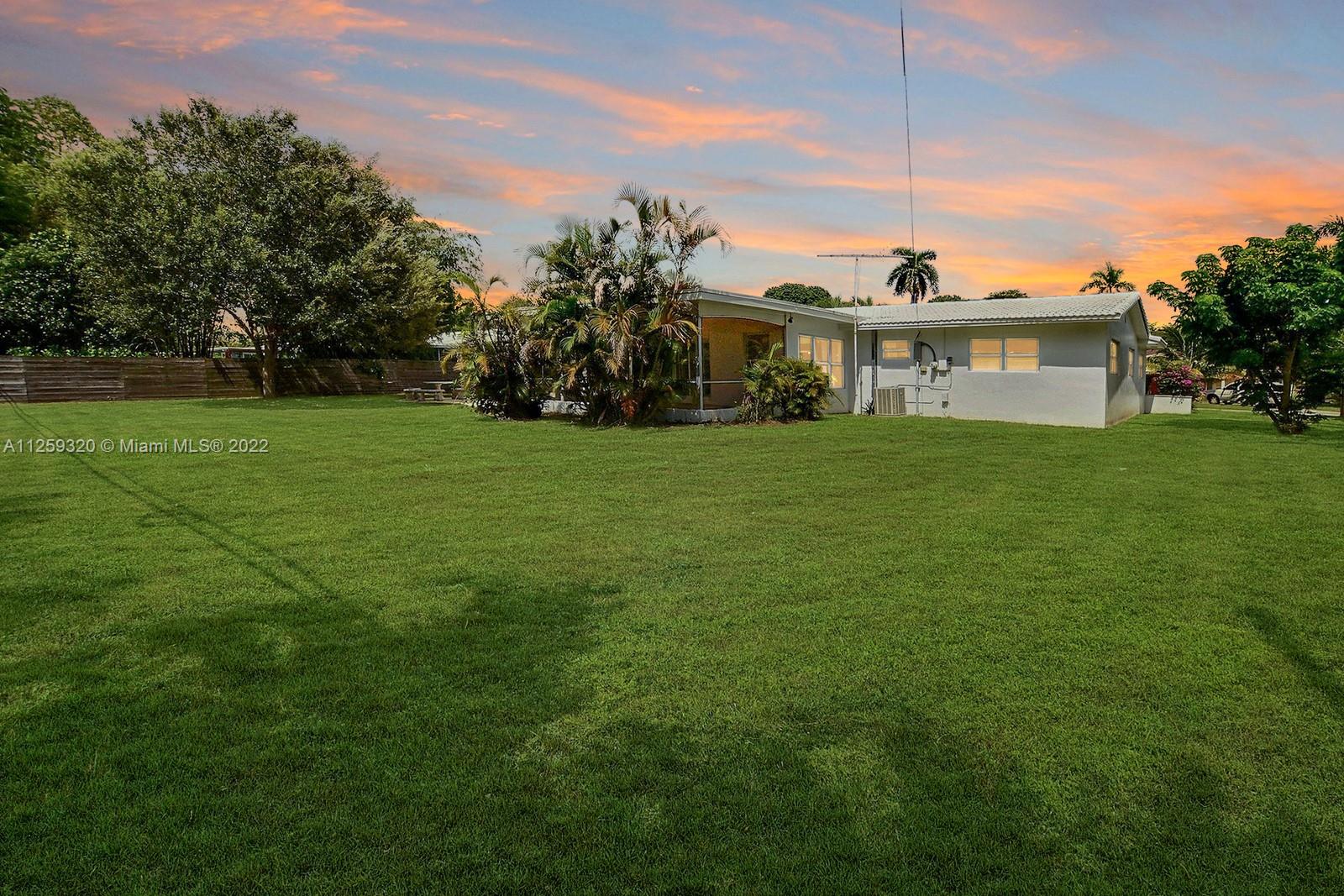 PLANTATION GARDENS - Residential Lease