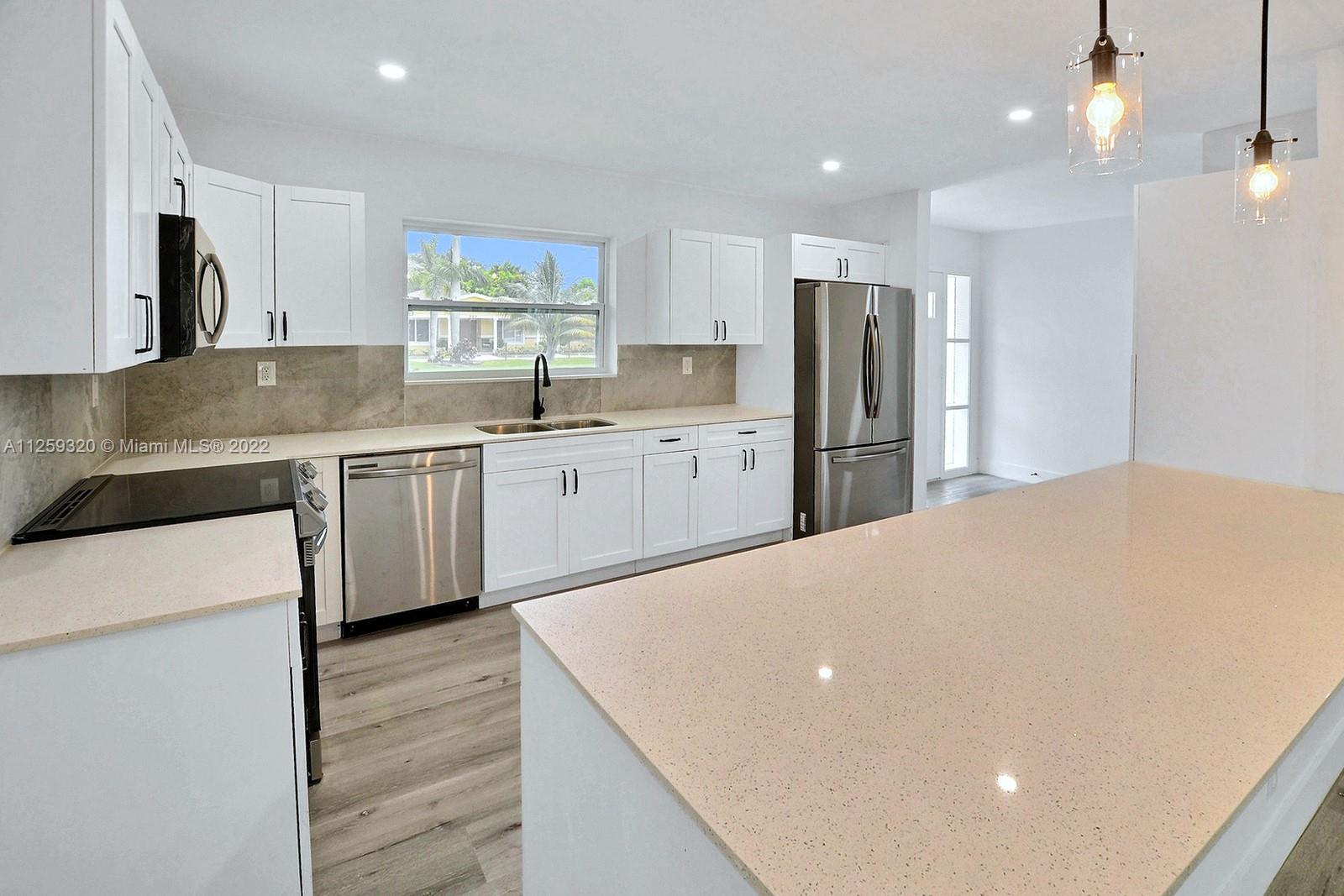 PLANTATION GARDENS - Residential Lease