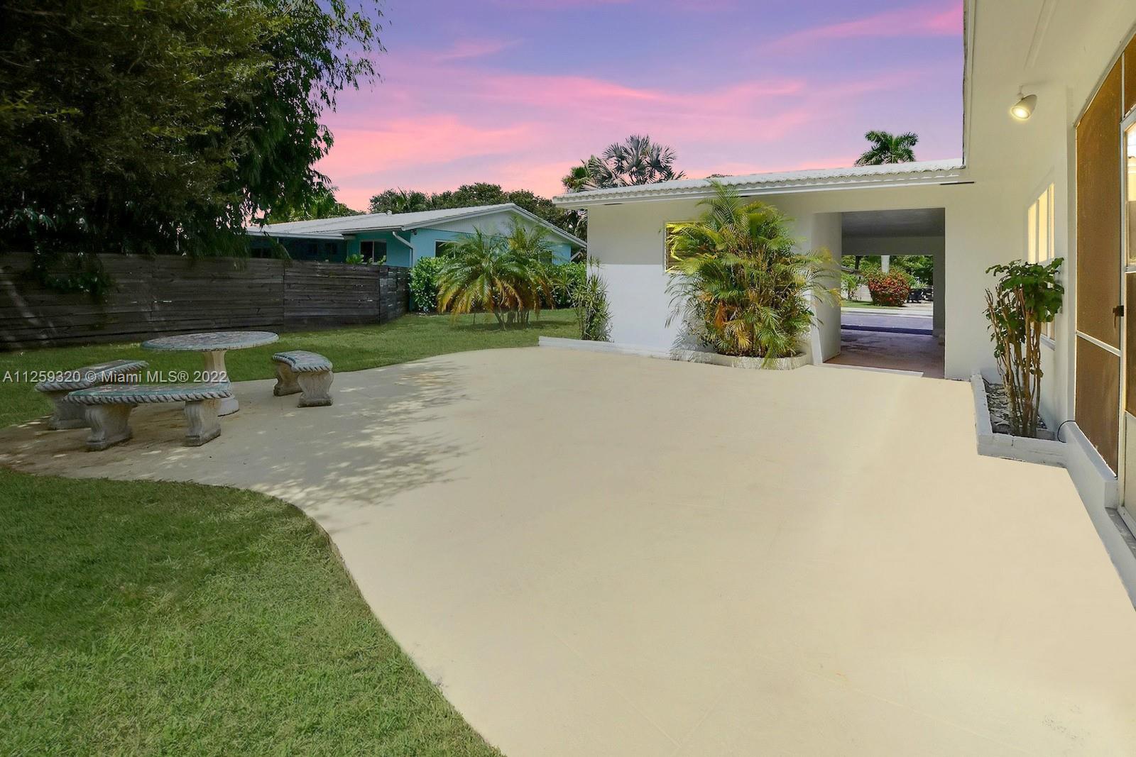 PLANTATION GARDENS - Residential Lease