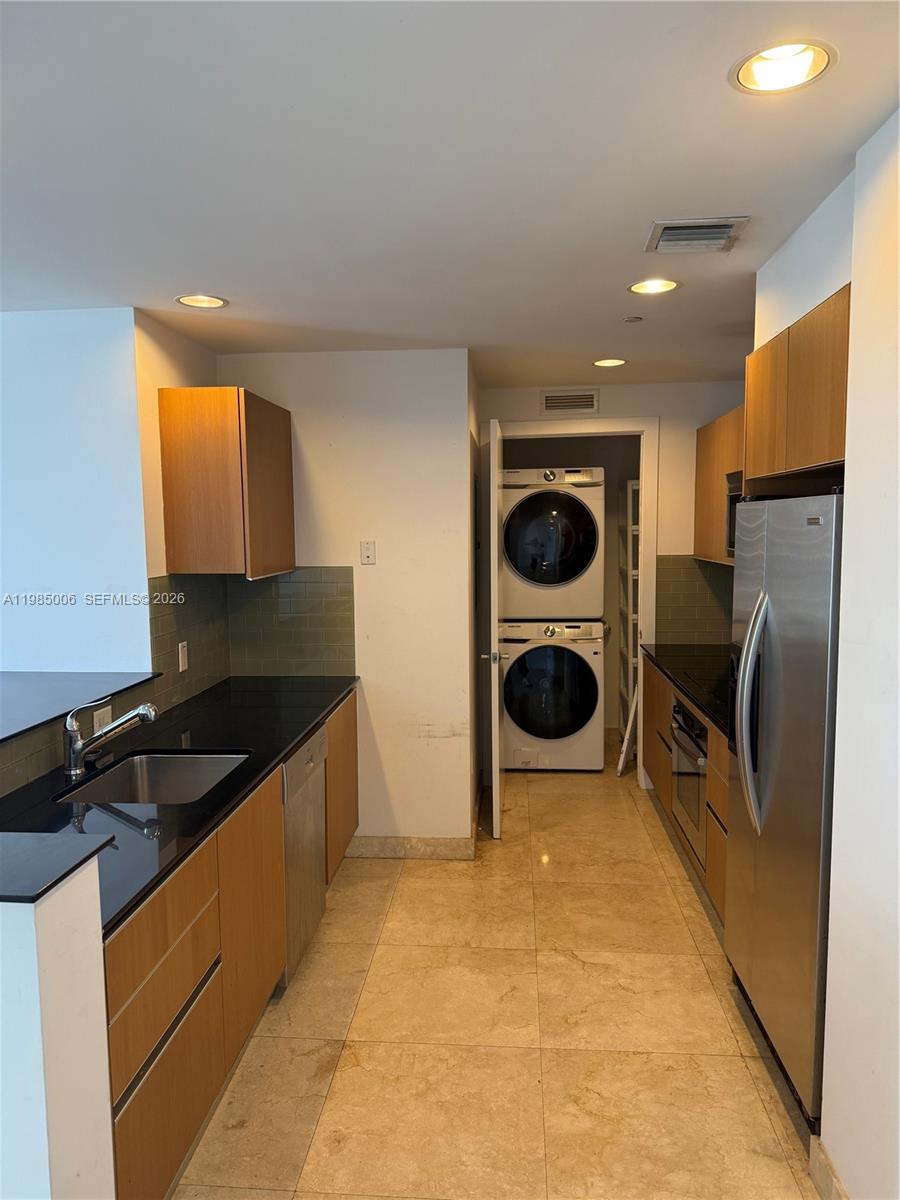 1060 BRICKELL CONDO - Residential Lease