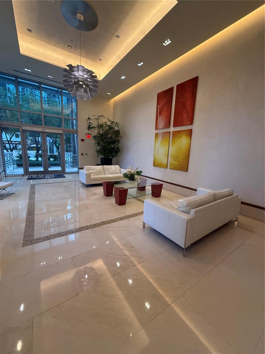 1060 Brickell Ave 4005