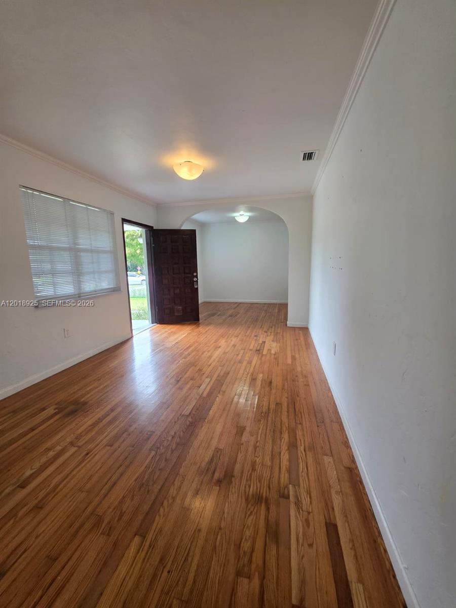 1611 Coral Gate Dr