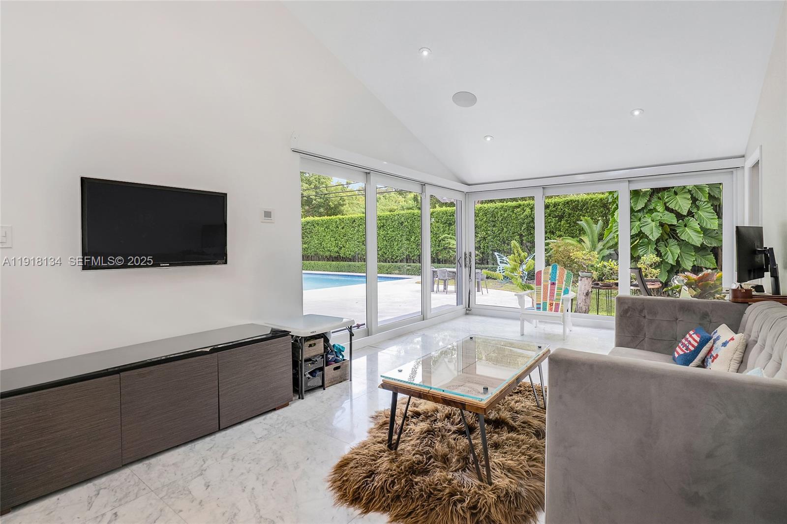 BAY HEIGHTS - Residential