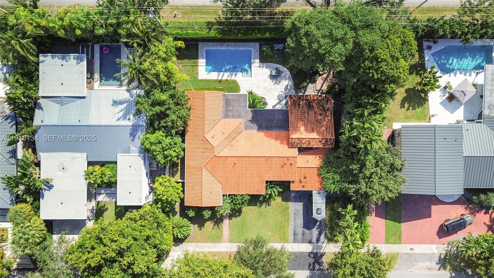 BAY HEIGHTS - Residential