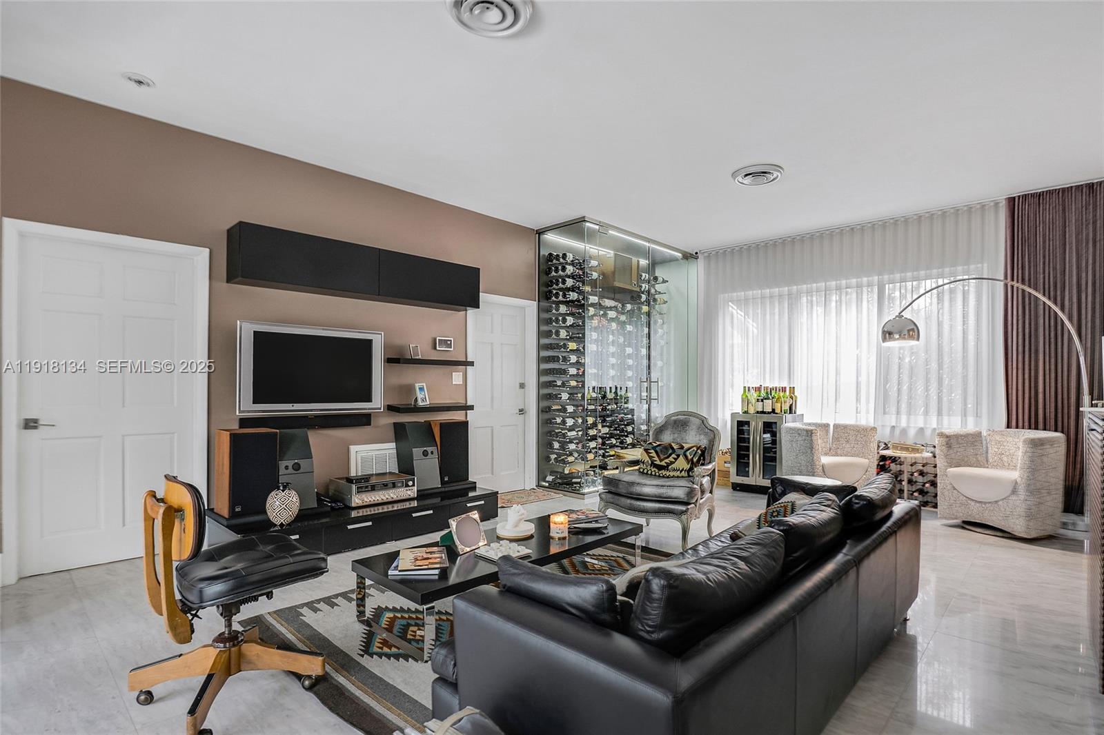 BAY HEIGHTS - Residential