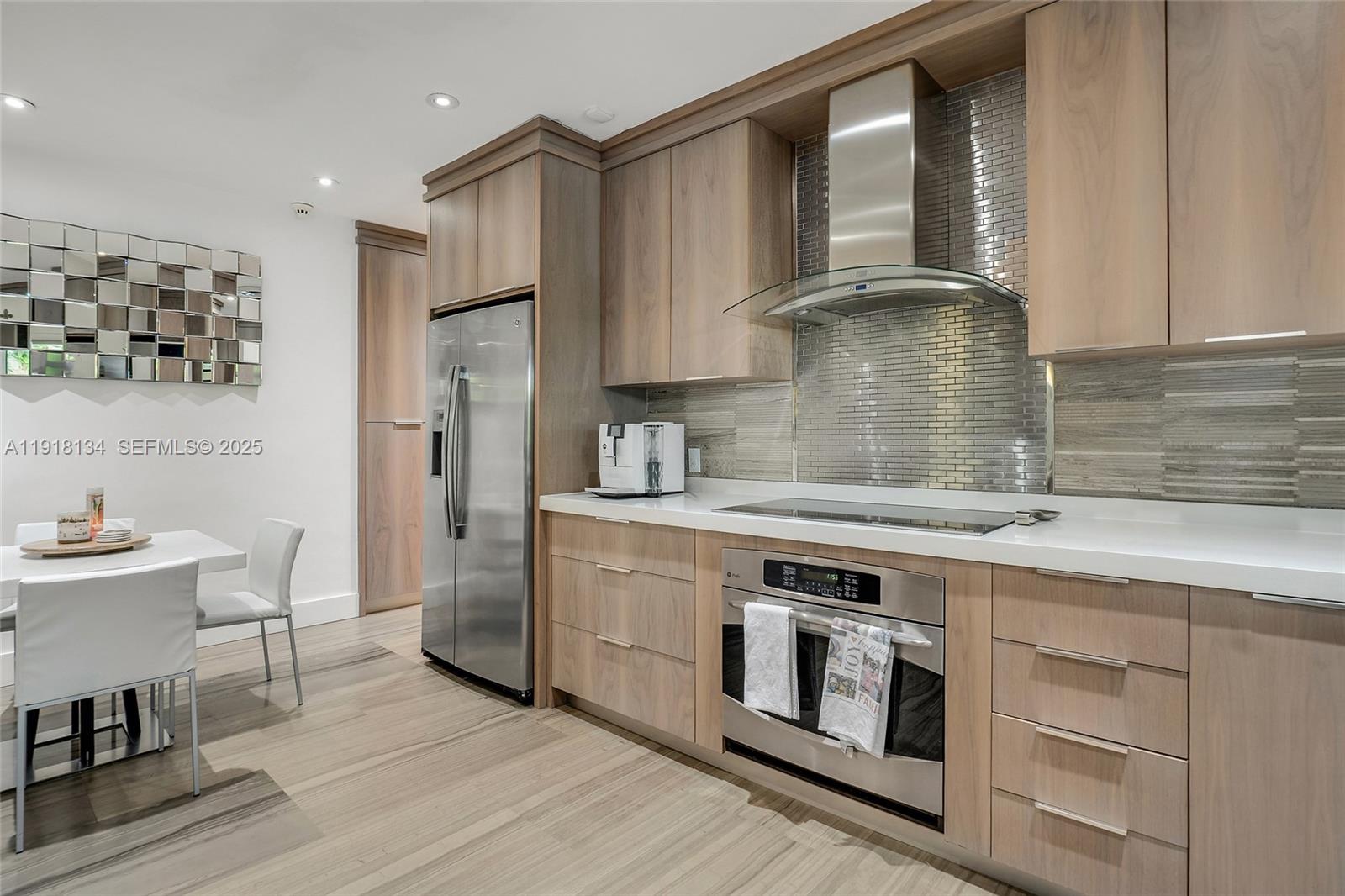 BAY HEIGHTS - Residential