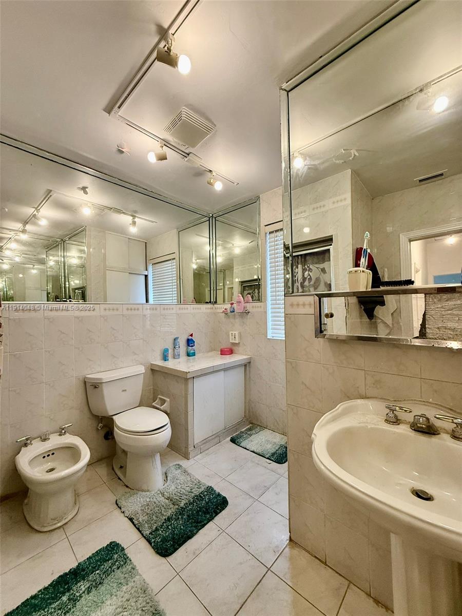 PALBICKE & GARRISONS 2ND - Residential Income