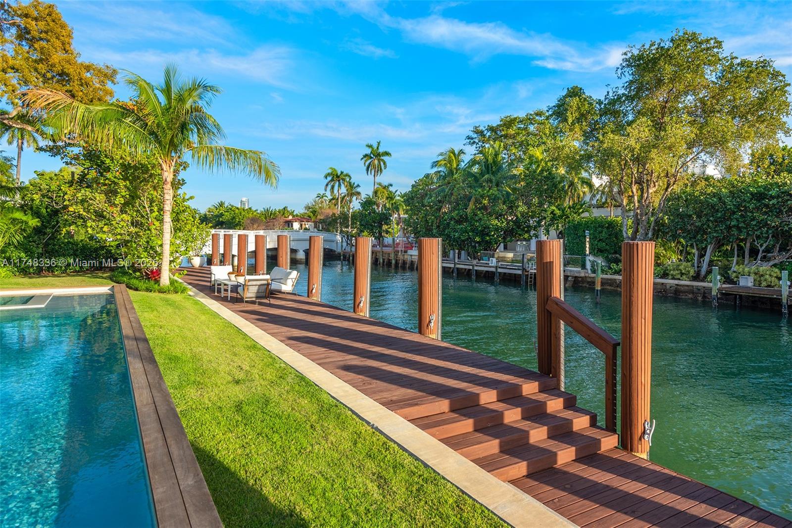 SUNSET ISLANDS-ISLAND NO - Residential