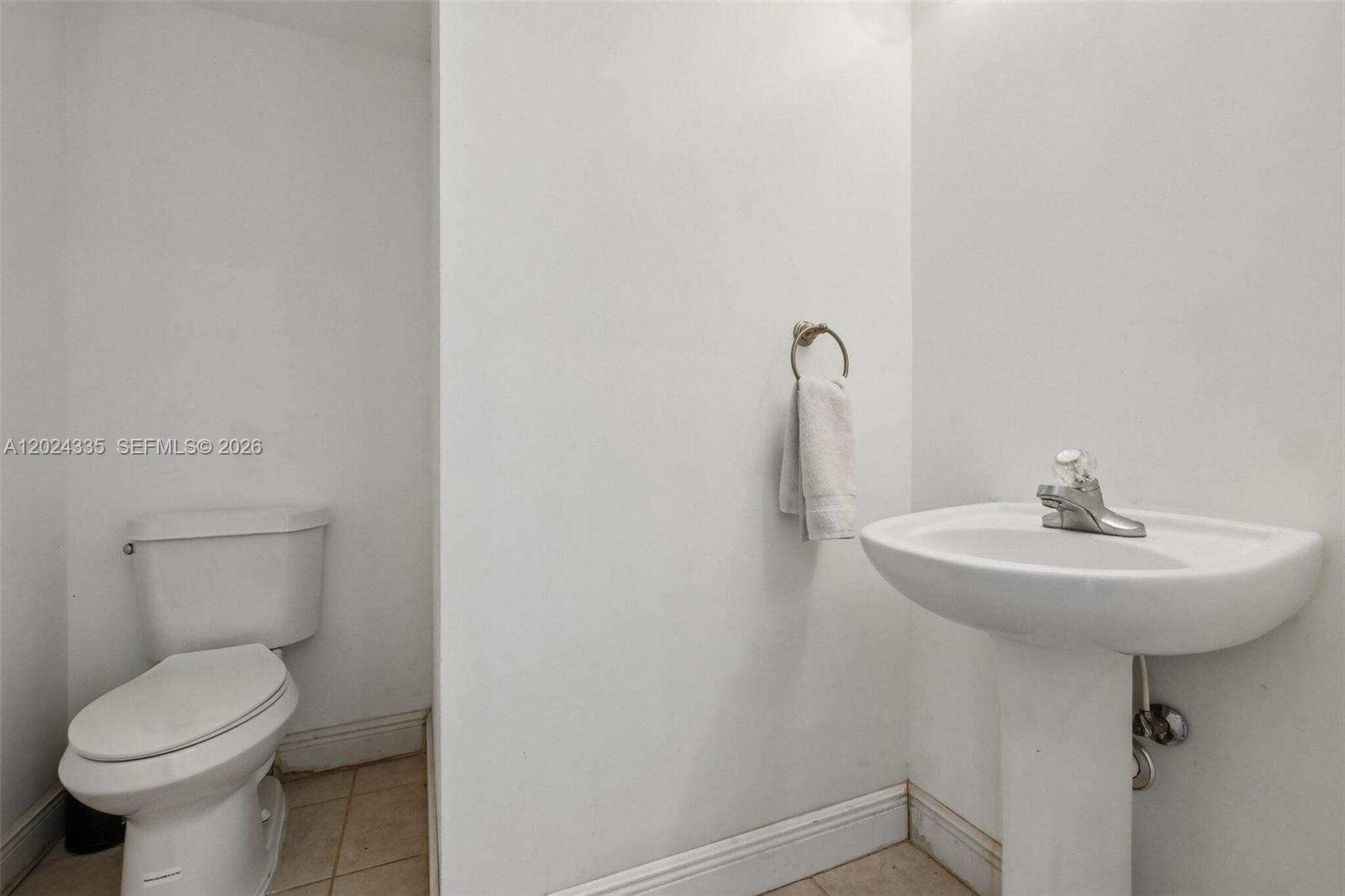 ISLANDS AT DORAL 1ST ADDN - Residential