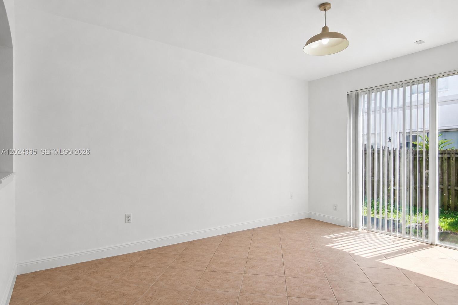 ISLANDS AT DORAL 1ST ADDN - Residential