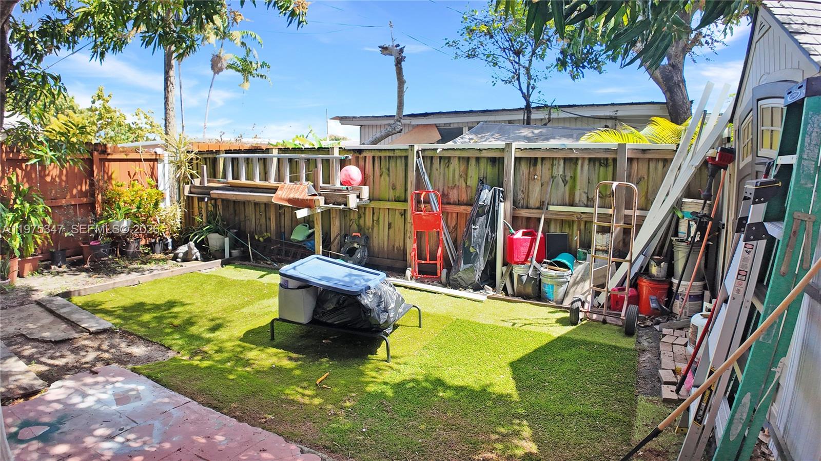 SUN-TAN VILLAGE SEC 1 - Residential