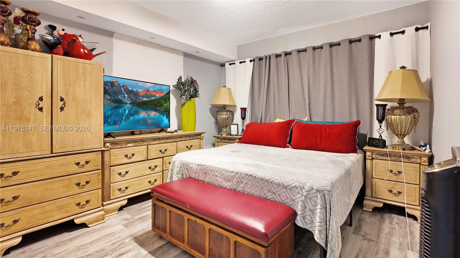 SUN-TAN VILLAGE SEC 1 - Residential