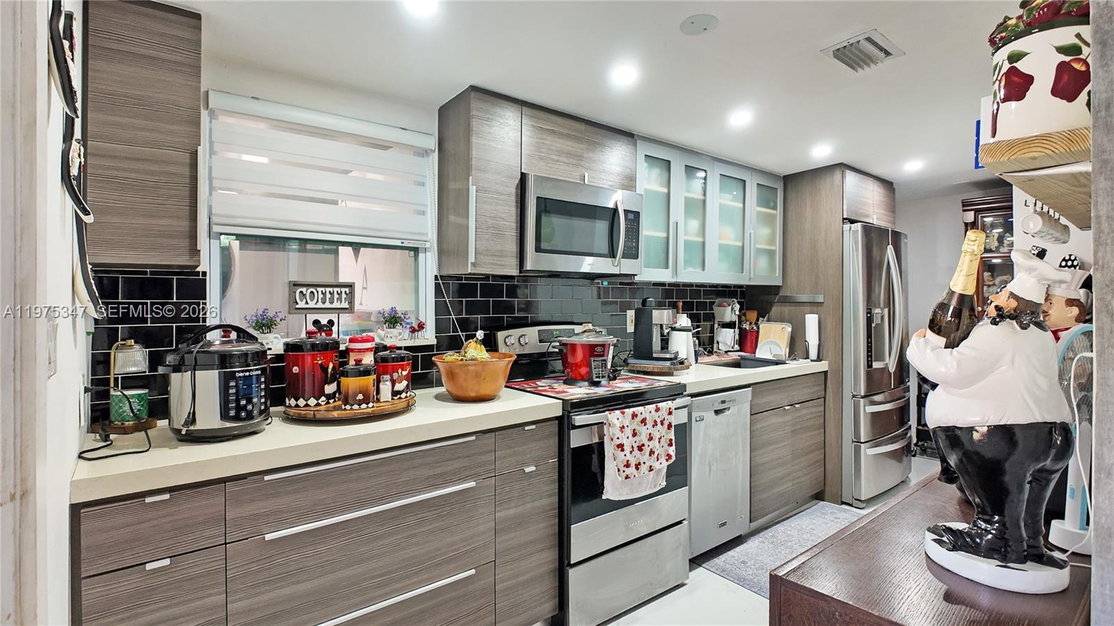 SUN-TAN VILLAGE SEC 1 - Residential